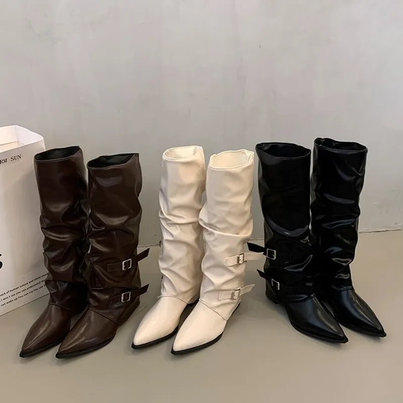2024 envío gratis New Designer Men Womens Snow Bots zapatos de algodón de invierno zapatos de piel cálida botas negras botines