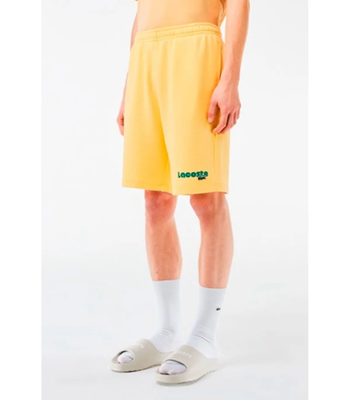 Bermuda Lacoste Logo Amarillo