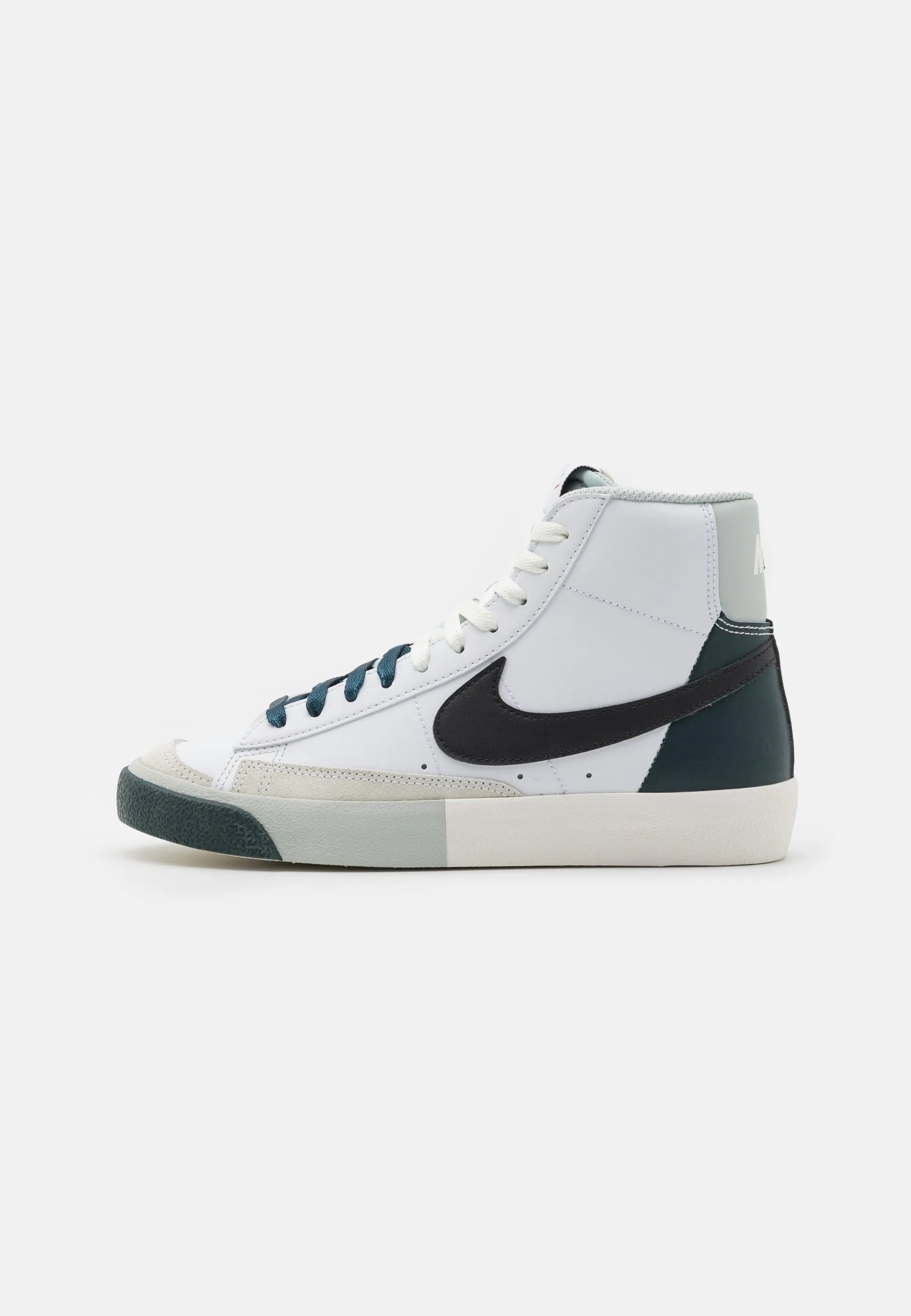 BLAZER MID 77 SE UNISEX  ZAPATILLAS ALTAS