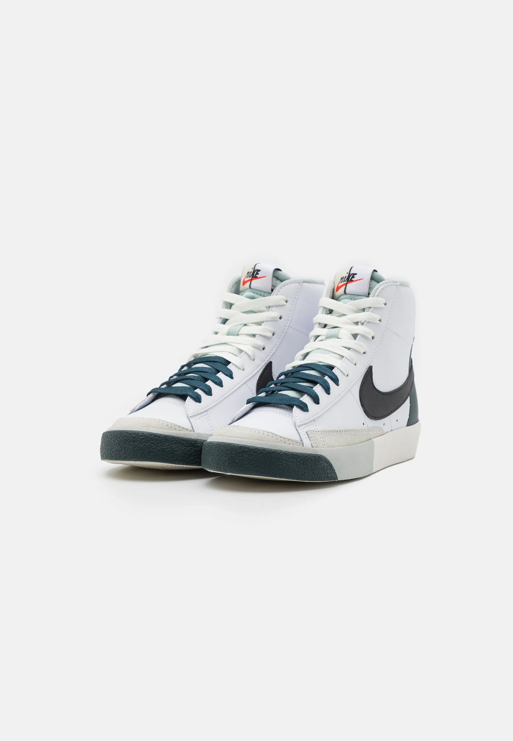 BLAZER MID 77 SE UNISEX  ZAPATILLAS ALTAS