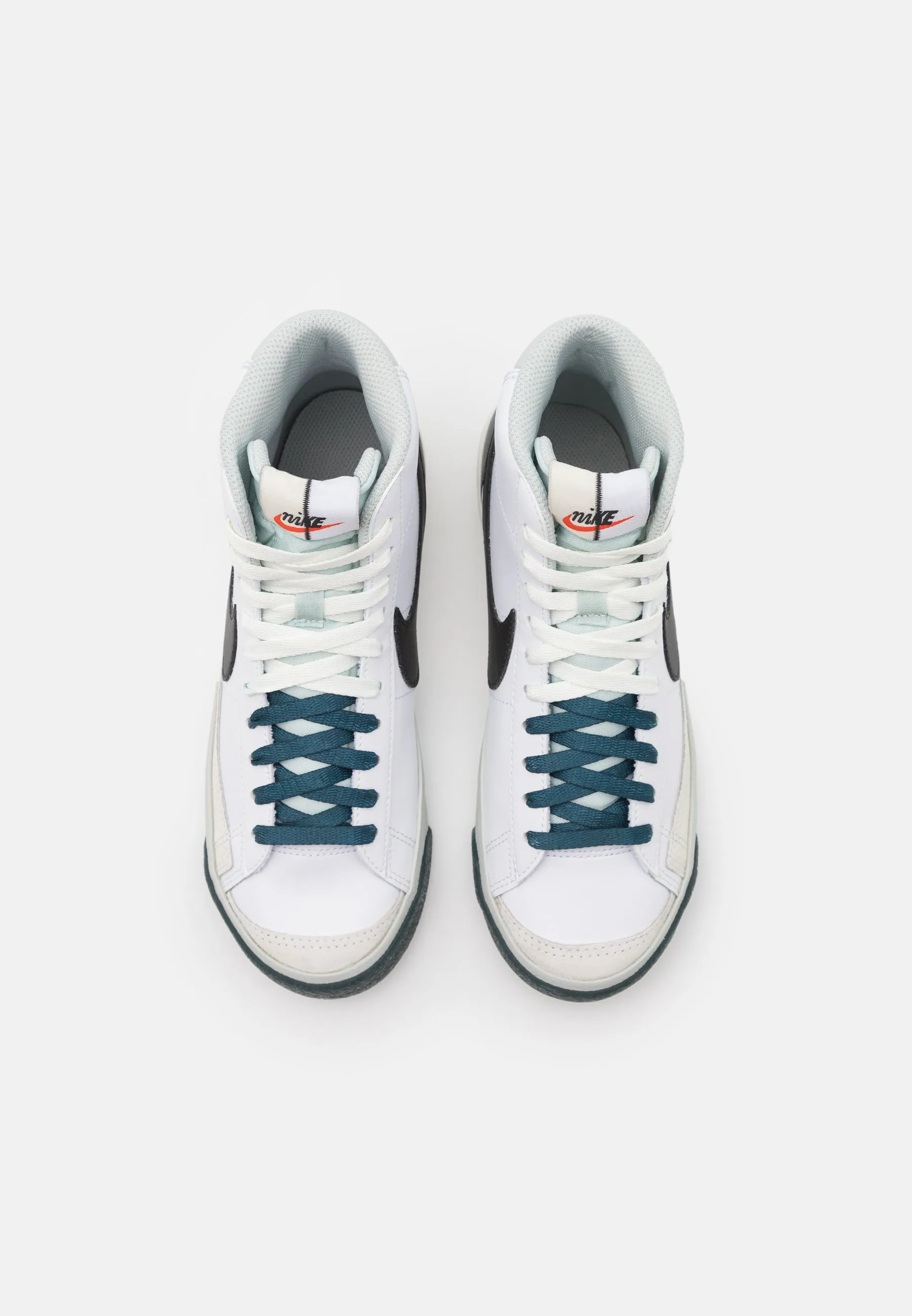 BLAZER MID 77 SE UNISEX  ZAPATILLAS ALTAS