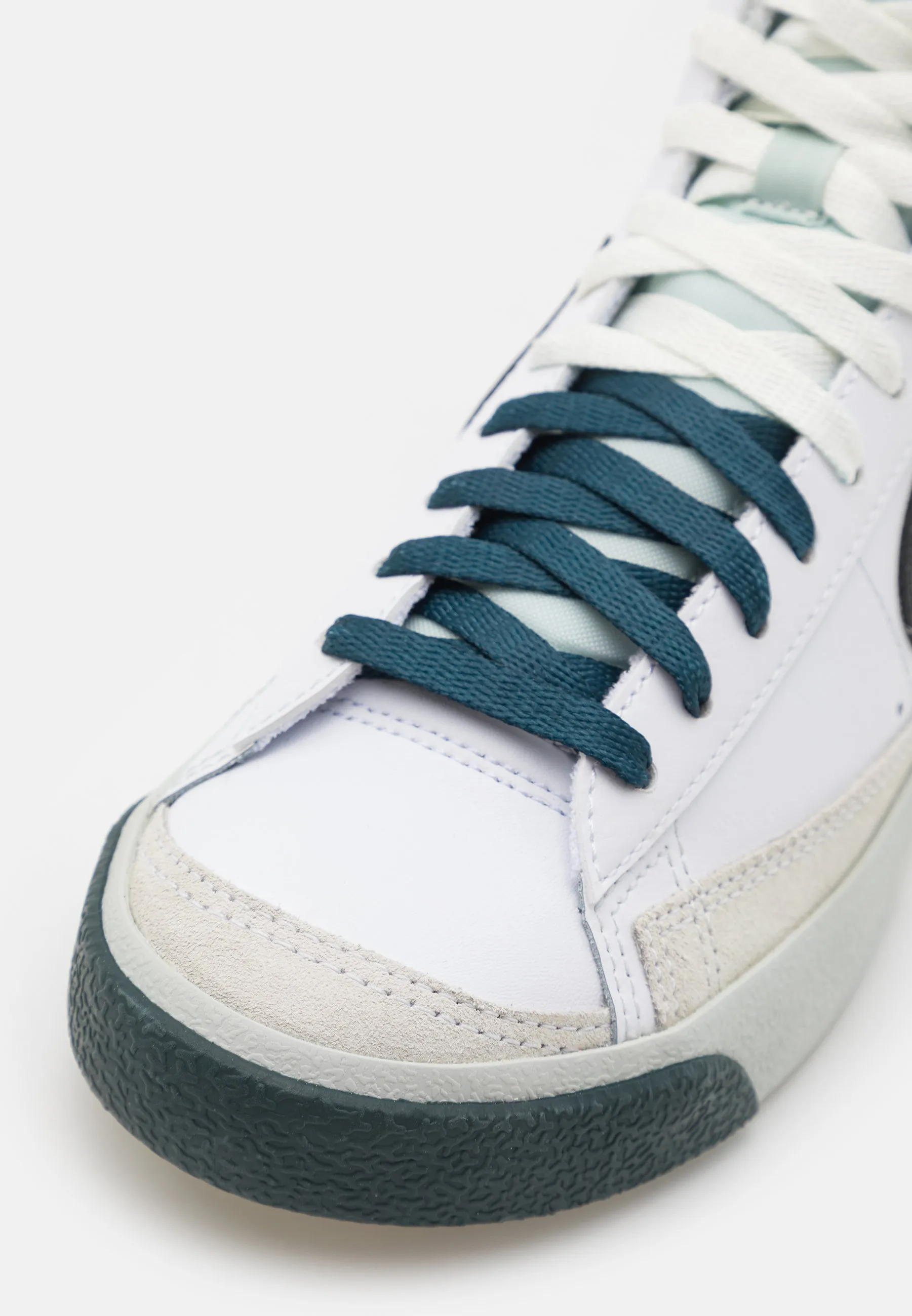 BLAZER MID 77 SE UNISEX  ZAPATILLAS ALTAS