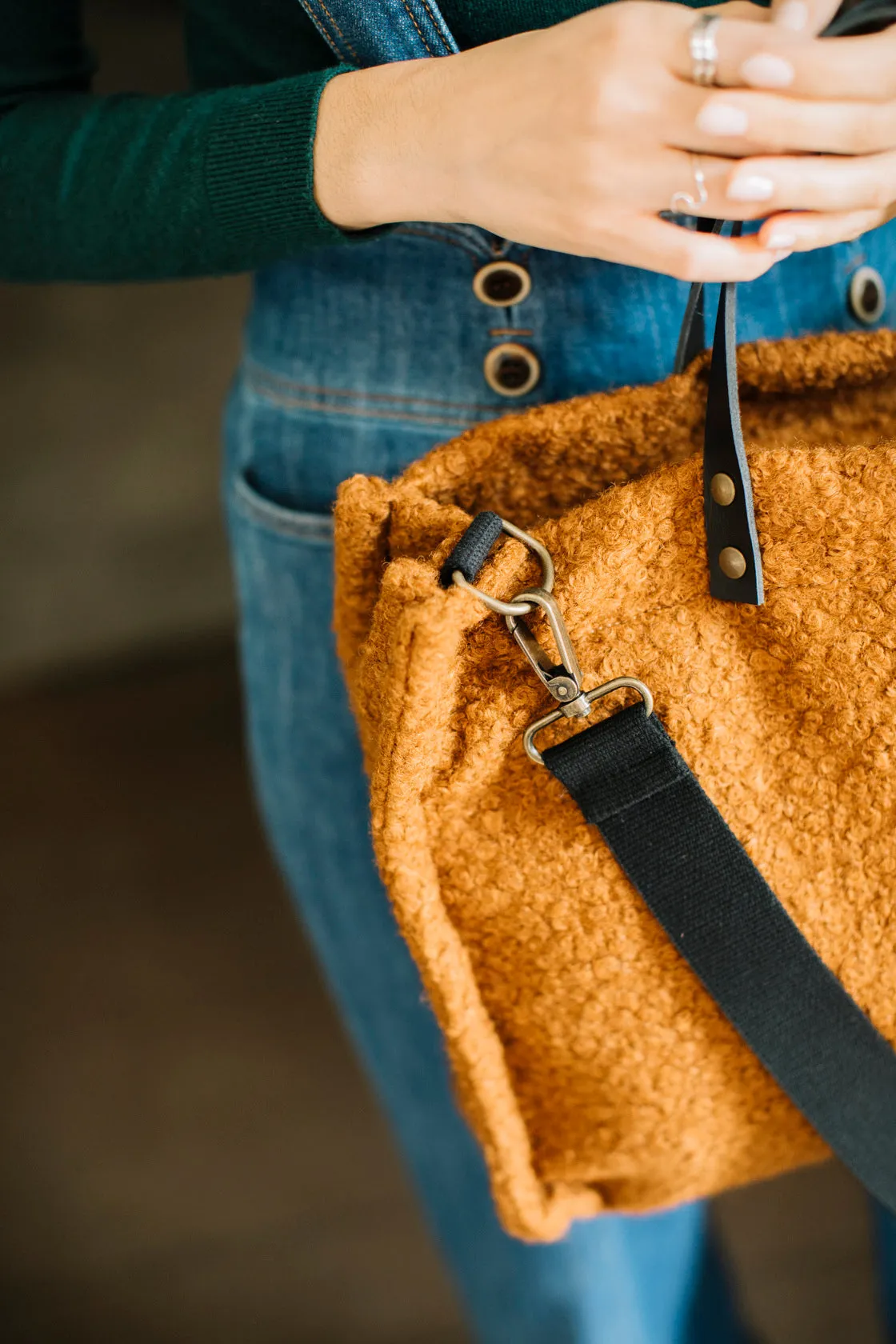BOLSO DE LANA RIZADA SHEEP  CALDERA
