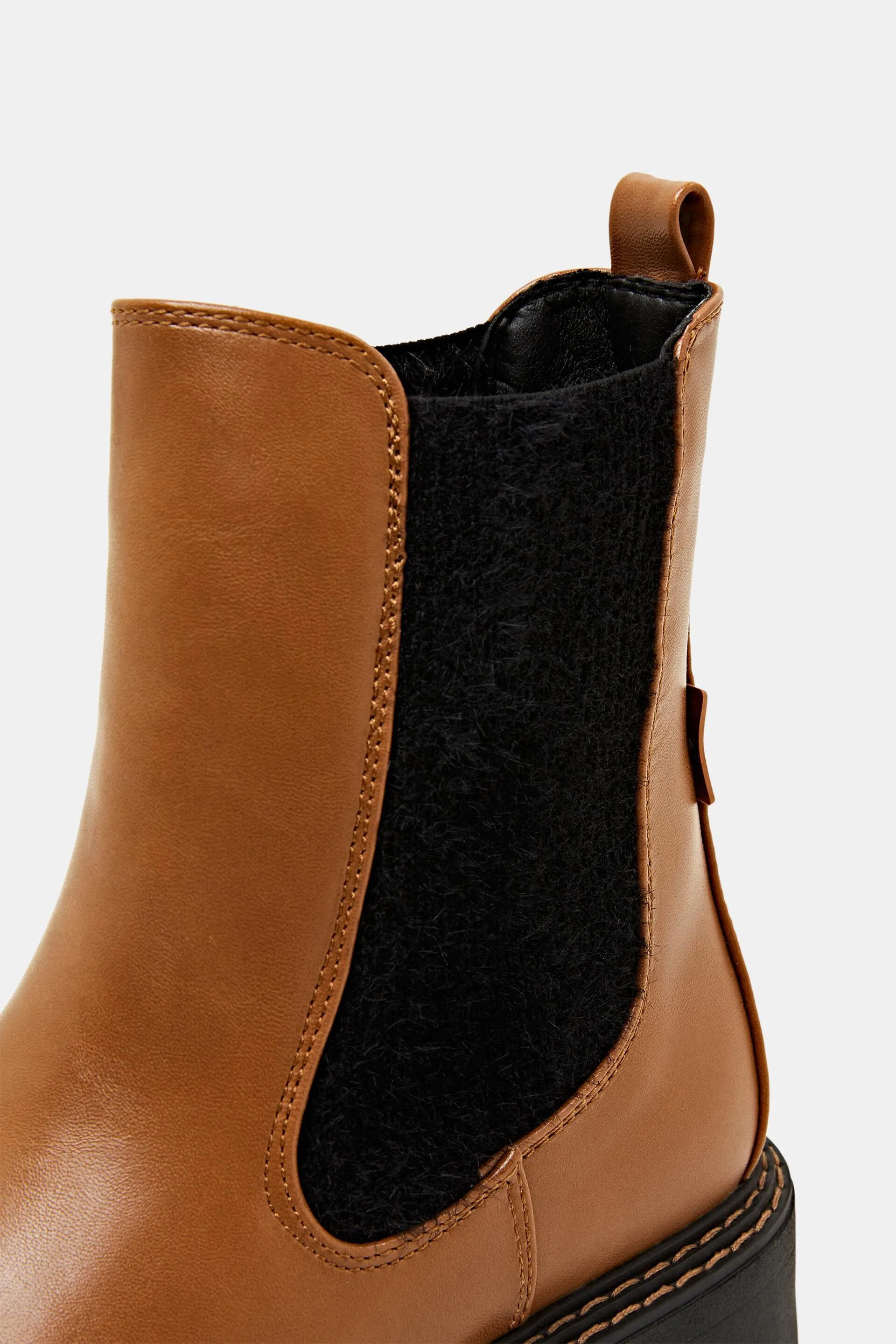 Botines Chelsea de cuero vegano