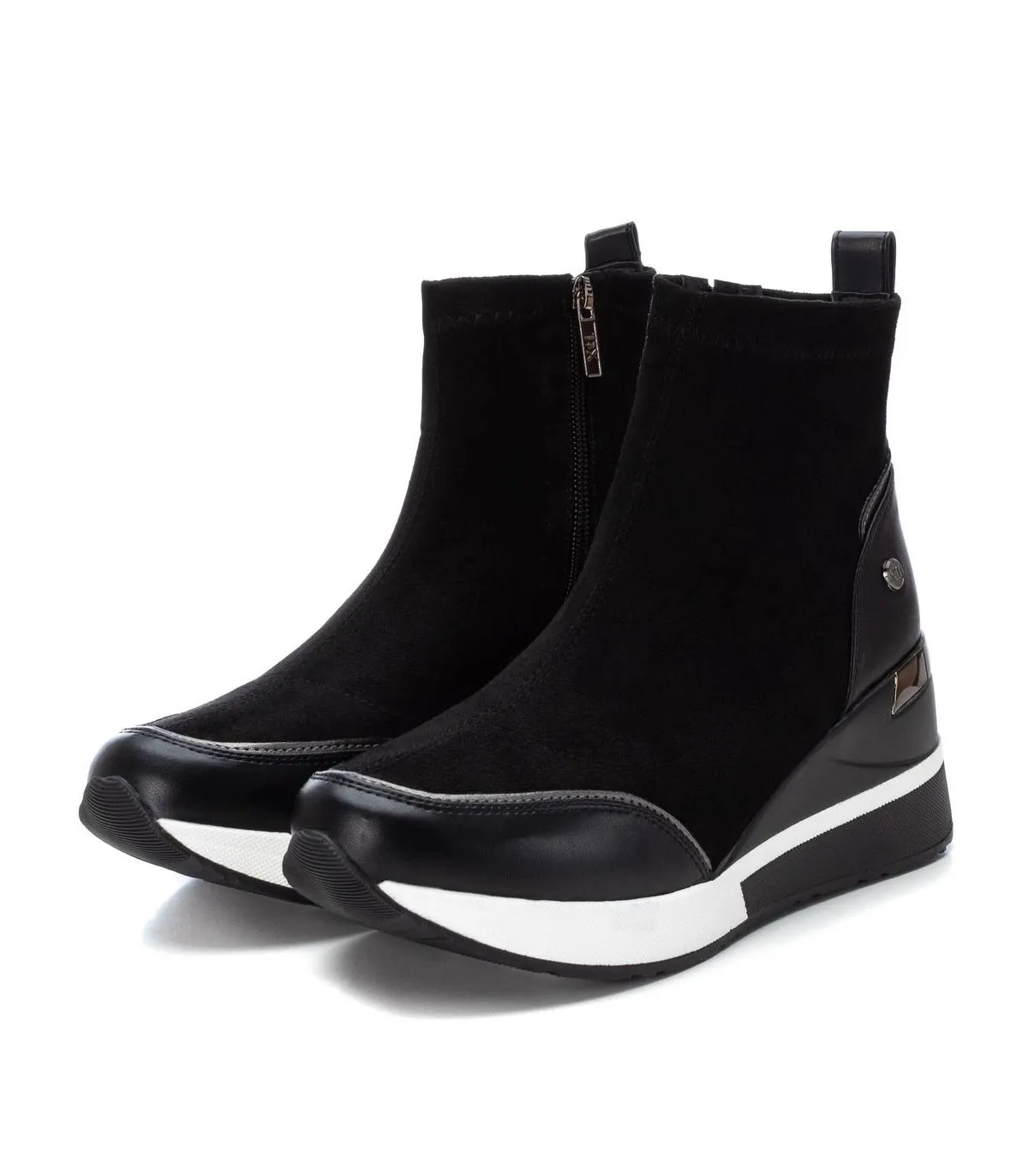 Botines de cordones para mujer en color negro