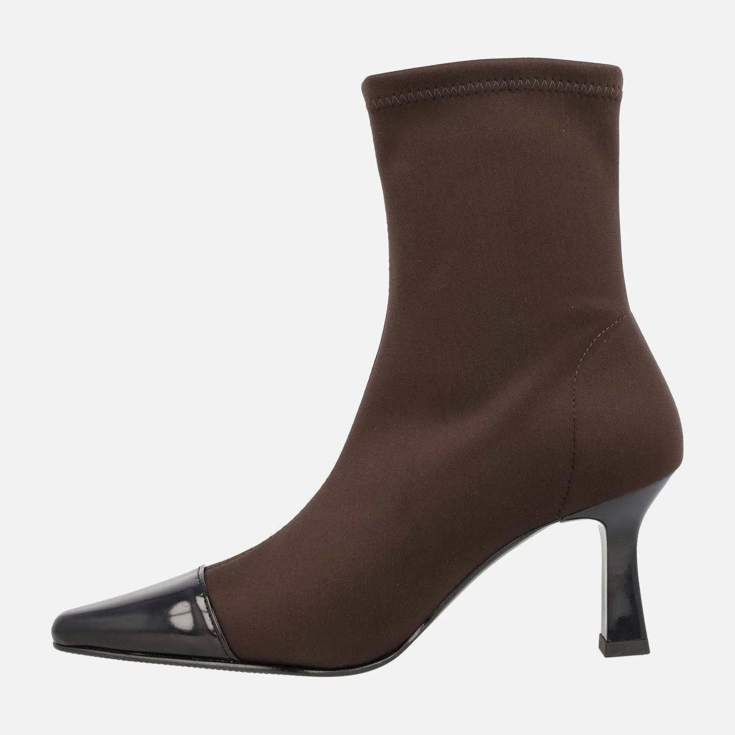 Botines de tacón fino con puntera afilada Off en tejido Water repellent