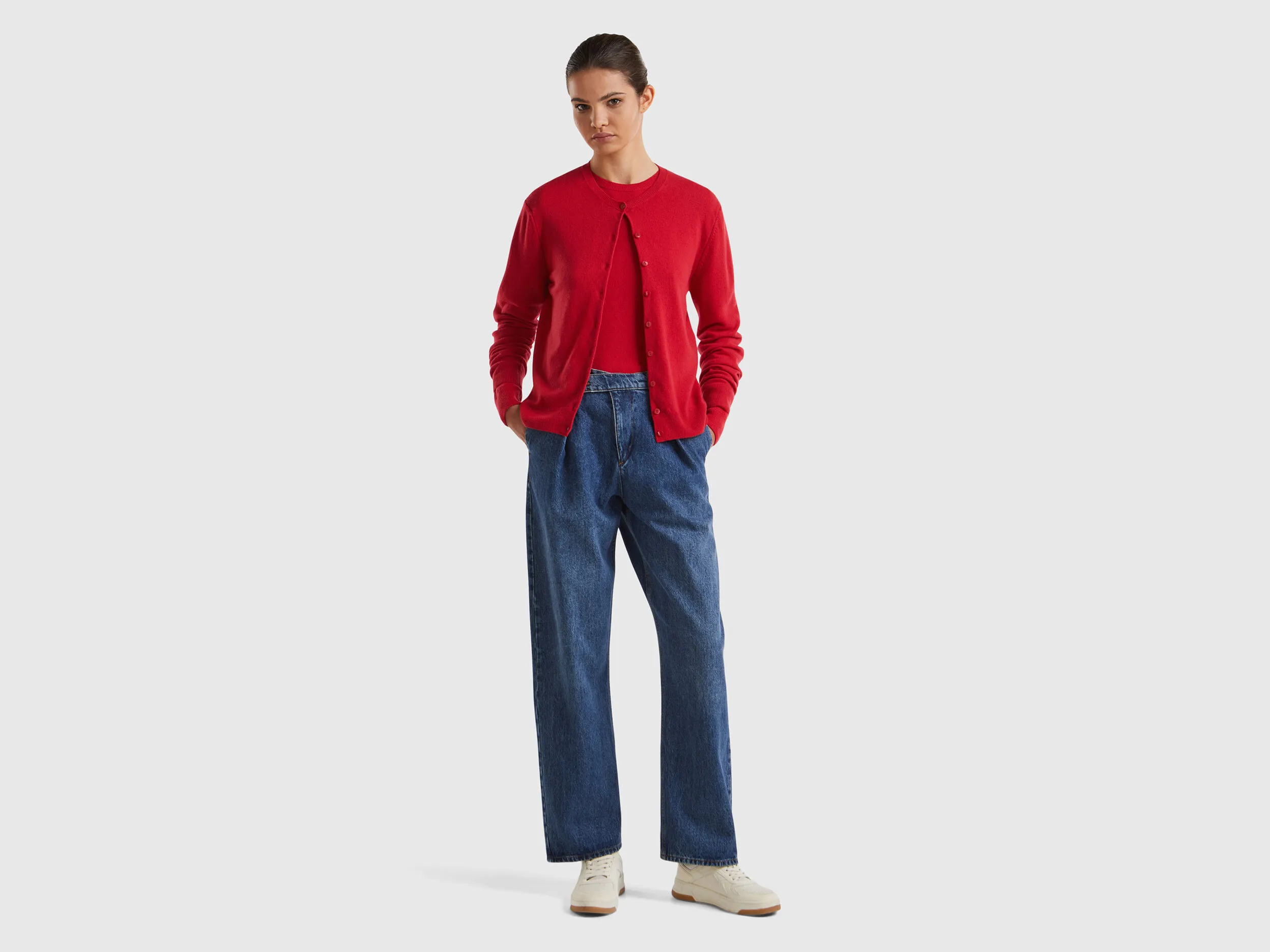 Cárdigan cuello redondo rojo ciruela en pura lana merina