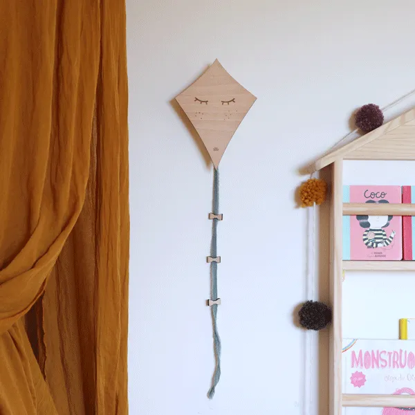 Caja De Música De Pared – Cometa