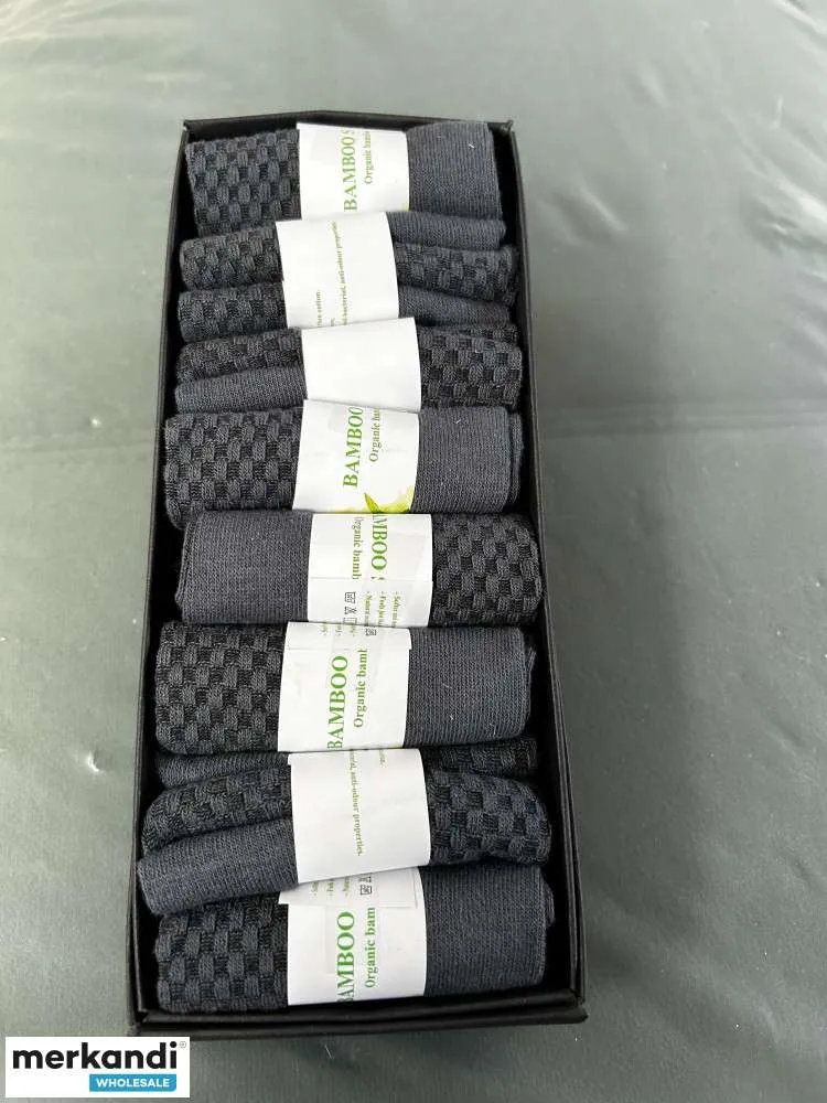 Calcetines de bambú Biomondi disponibles en grandes cantidades
