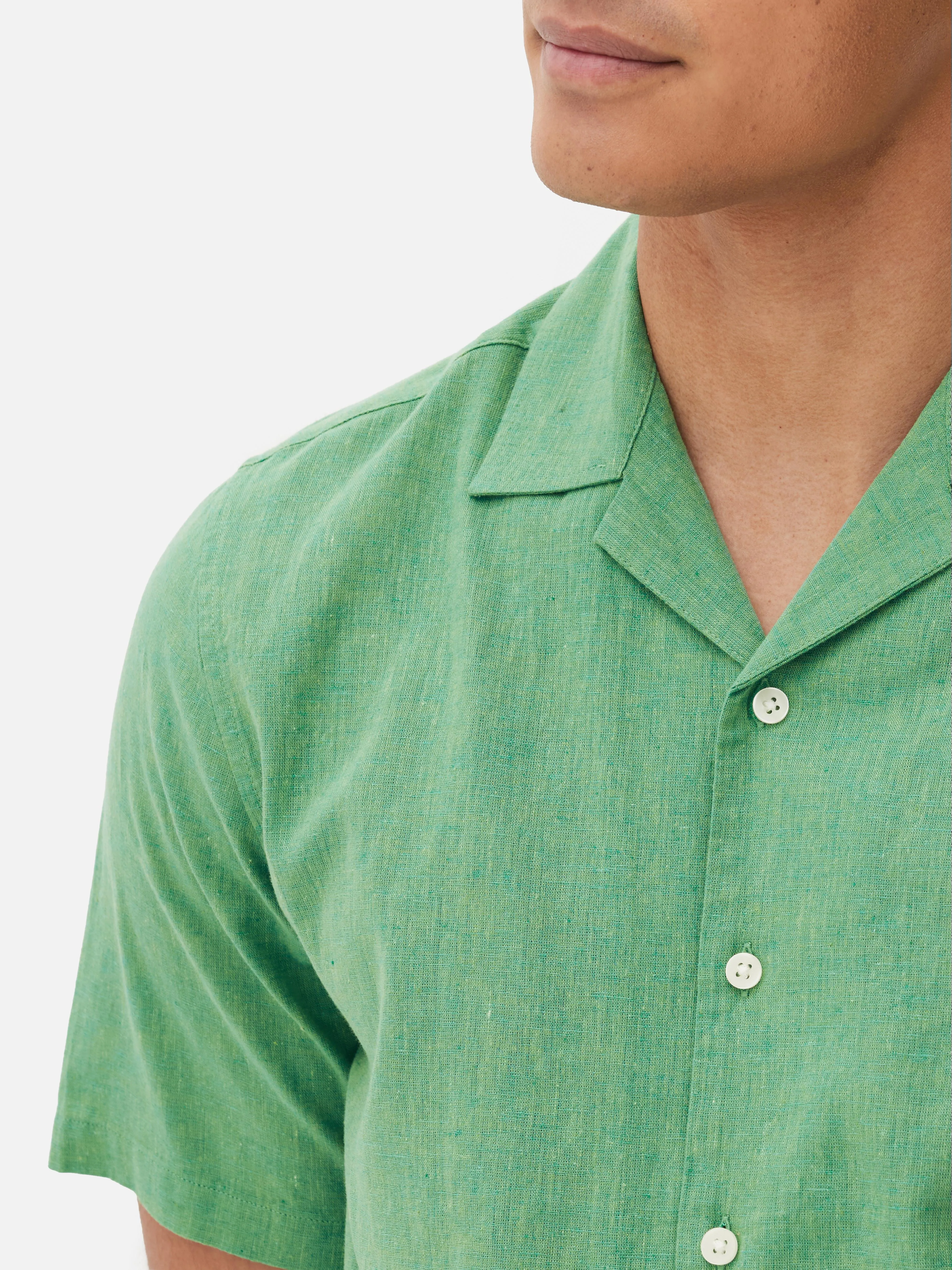 Camisa de manga corta con botones