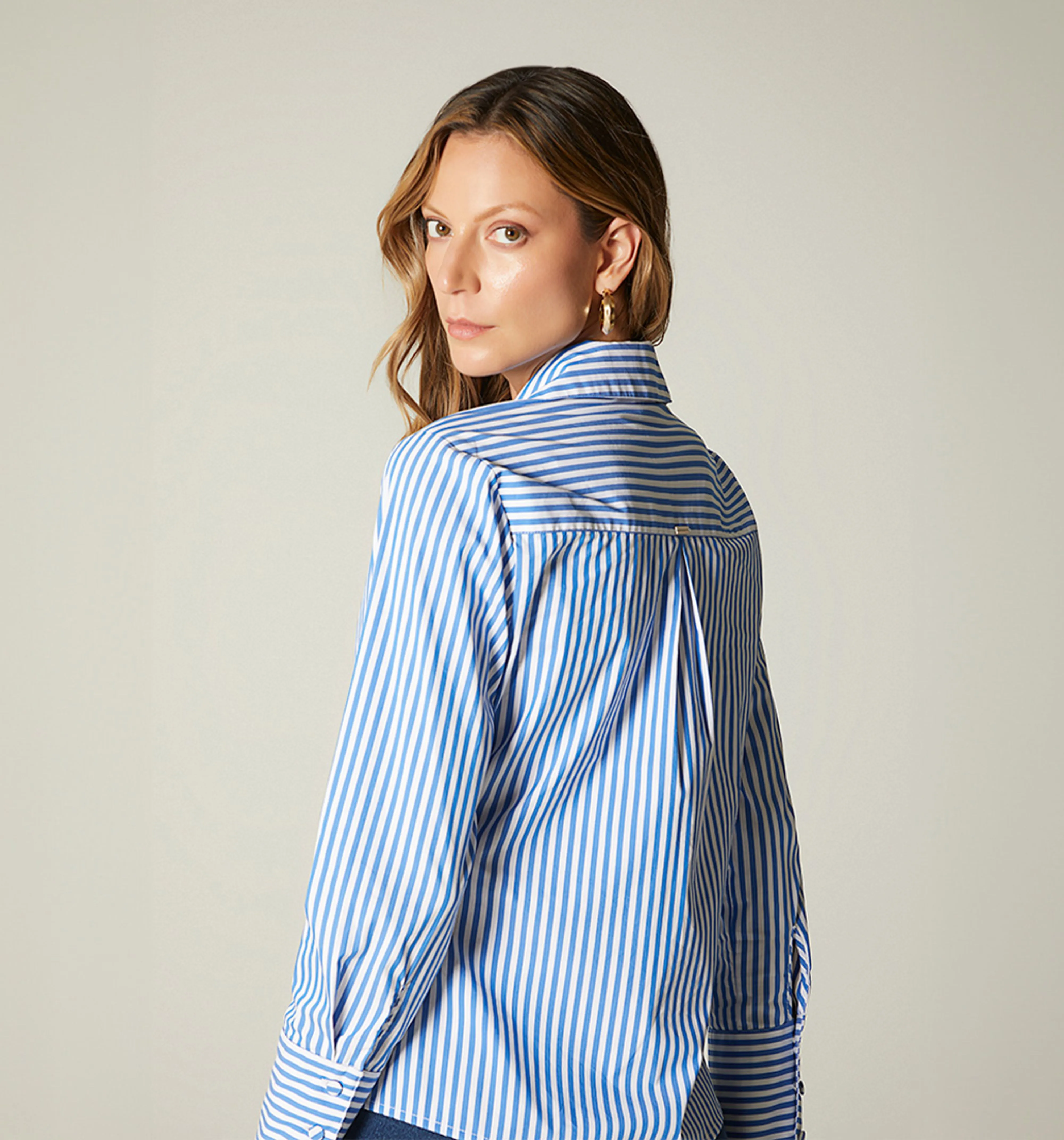 Camisera basica manga larga entallada