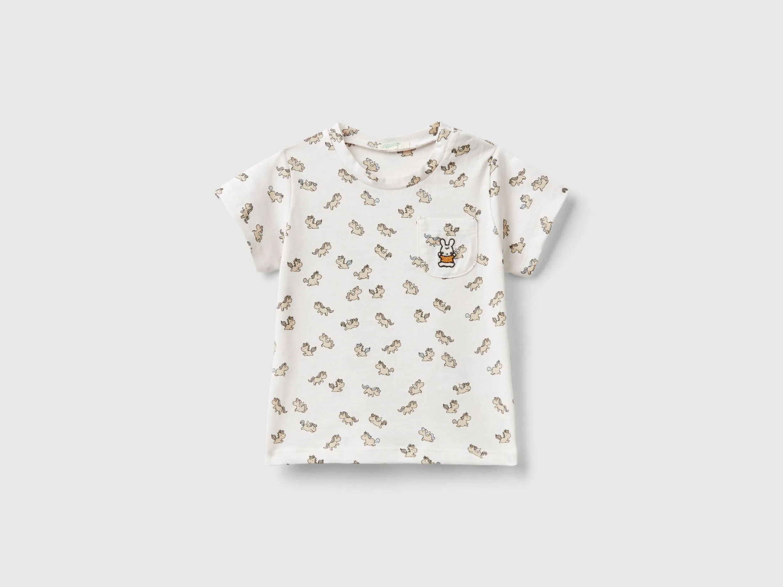 Camiseta con estampado de unicornios