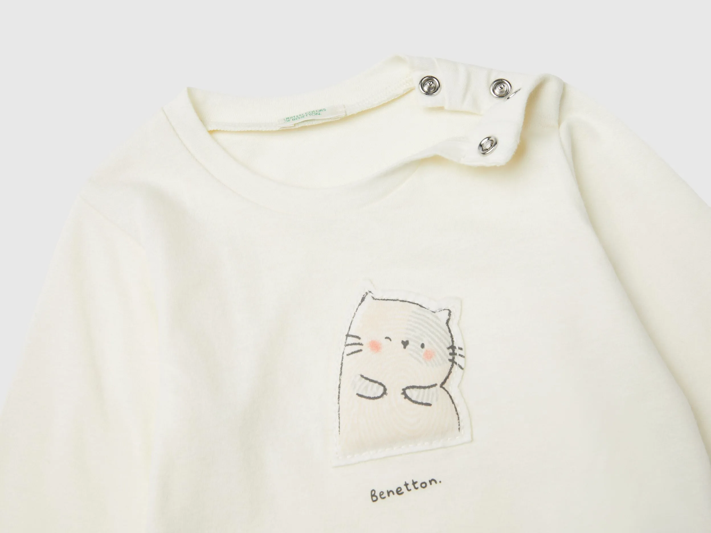 Camiseta con parche de animalito