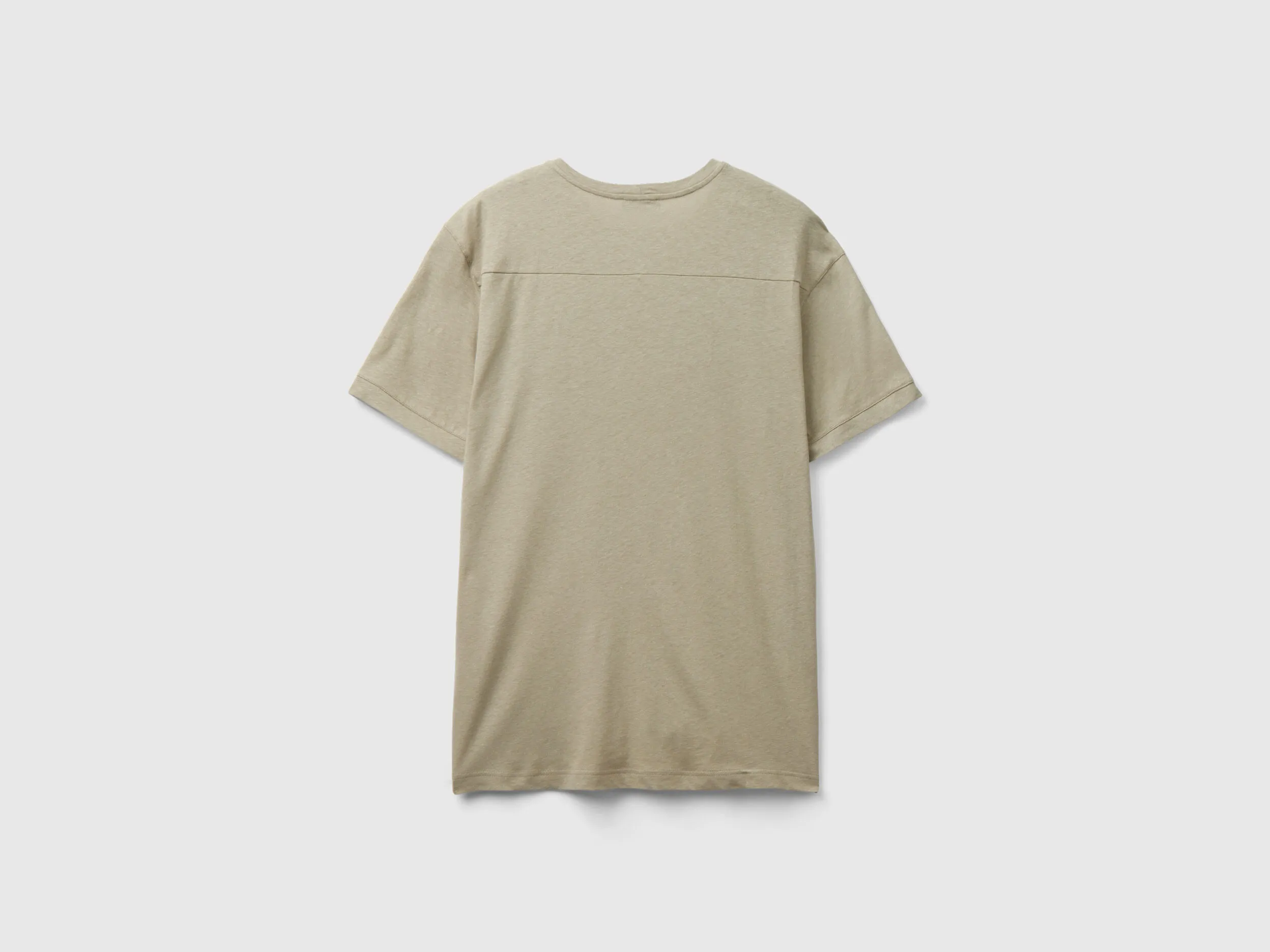 Camiseta de lino mixto con bolsillo