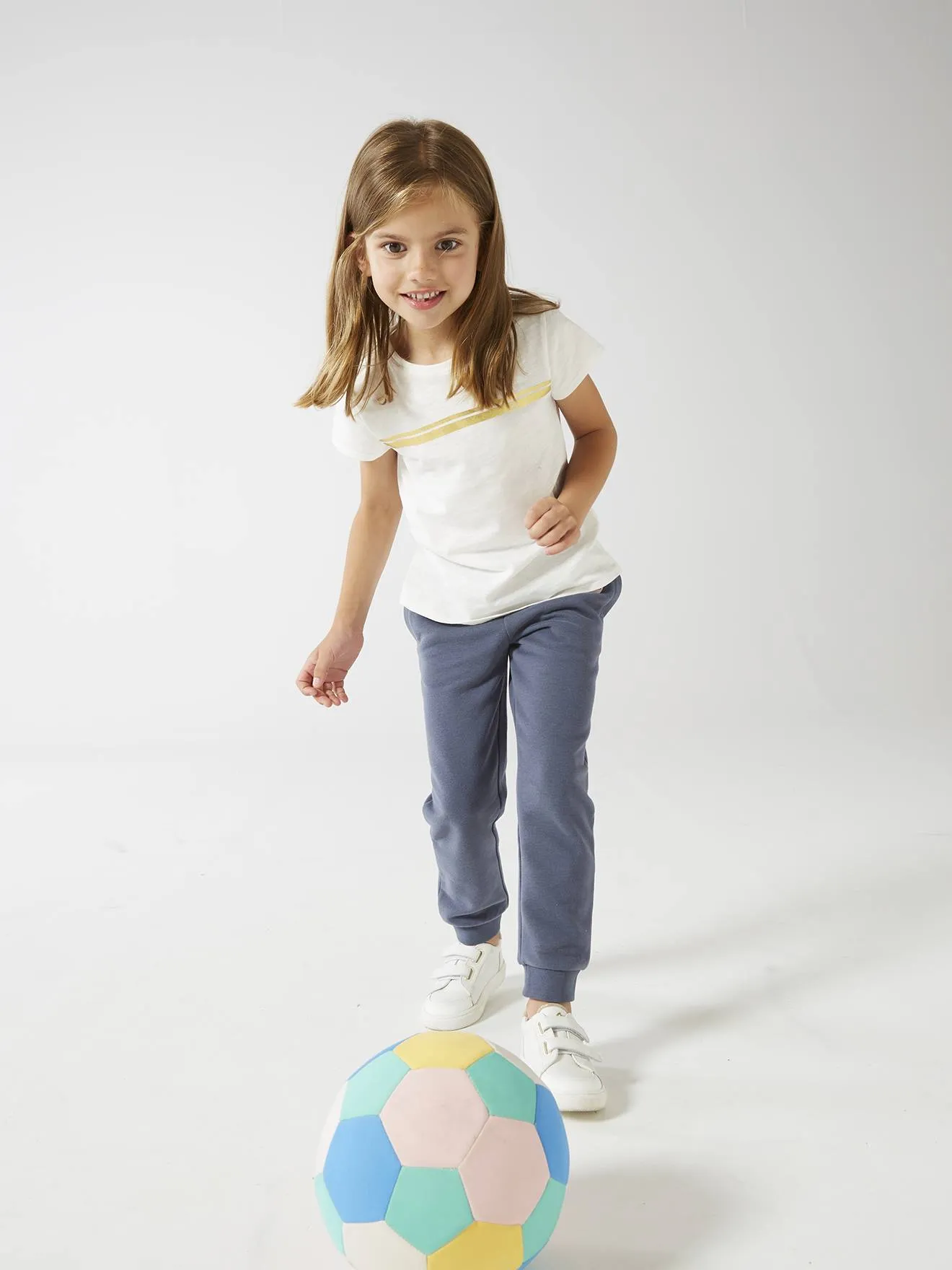Camiseta deportiva a rayas irisadas, para niña