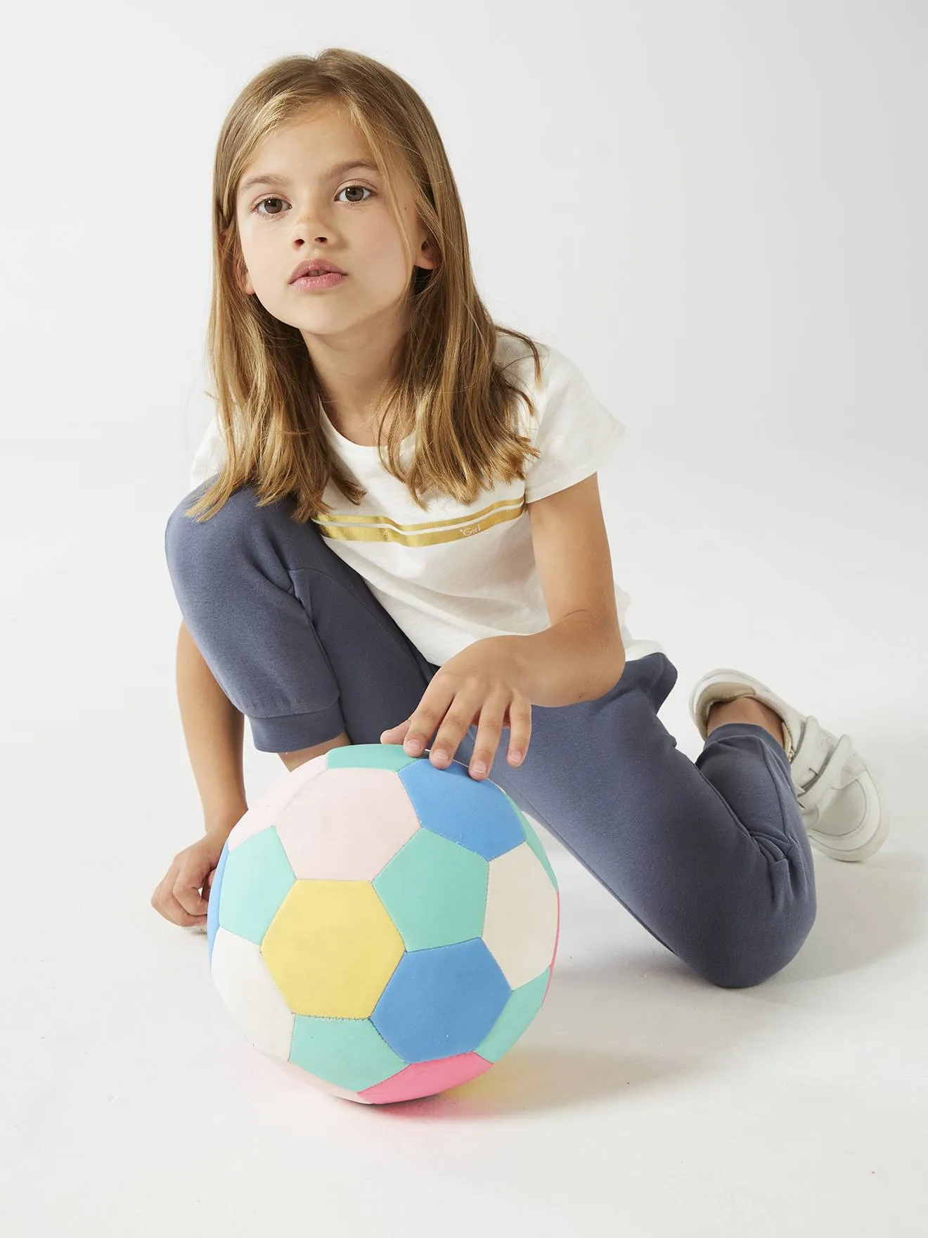 Camiseta deportiva a rayas irisadas, para niña