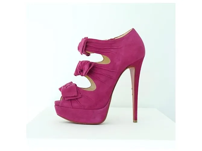 Christian Louboutin Zapatos de tacón Fucsia 