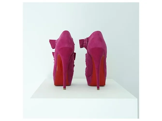 Christian Louboutin Zapatos de tacón Fucsia 