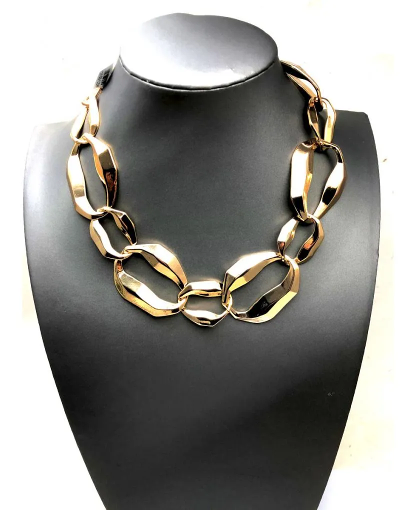 COLLARES DORADOS DE ESLABONES GRANDES SIENTAN FENOMENAL