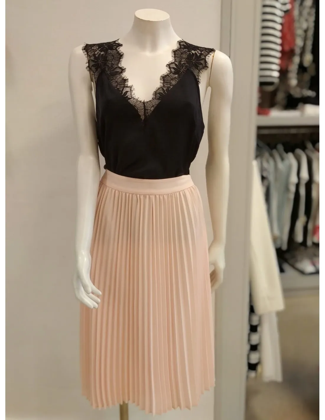 FALDA SPORT MORGAN JARIS PLISADA SALMON
