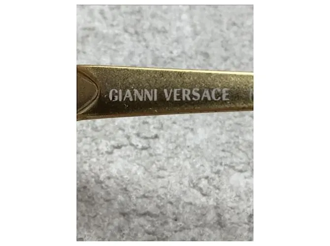 **Gafas de sol naranjas de Gianni Versace 