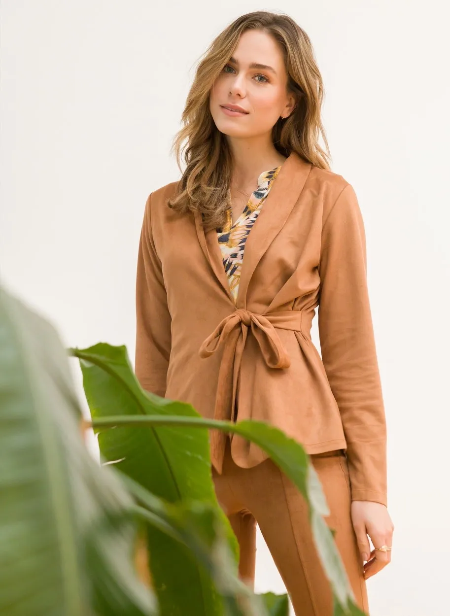 Ivy Beau Jasje Qaish 4001123