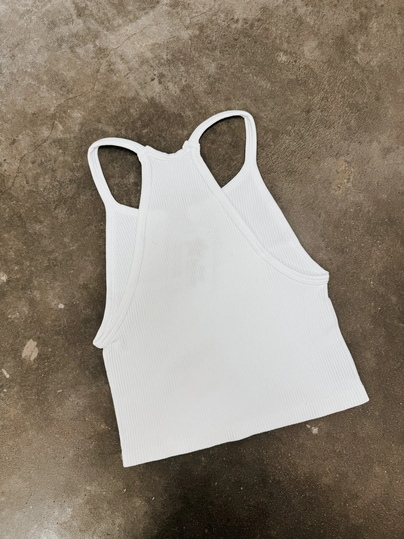 KNOCK OUT HALTER TOP IN WHITE