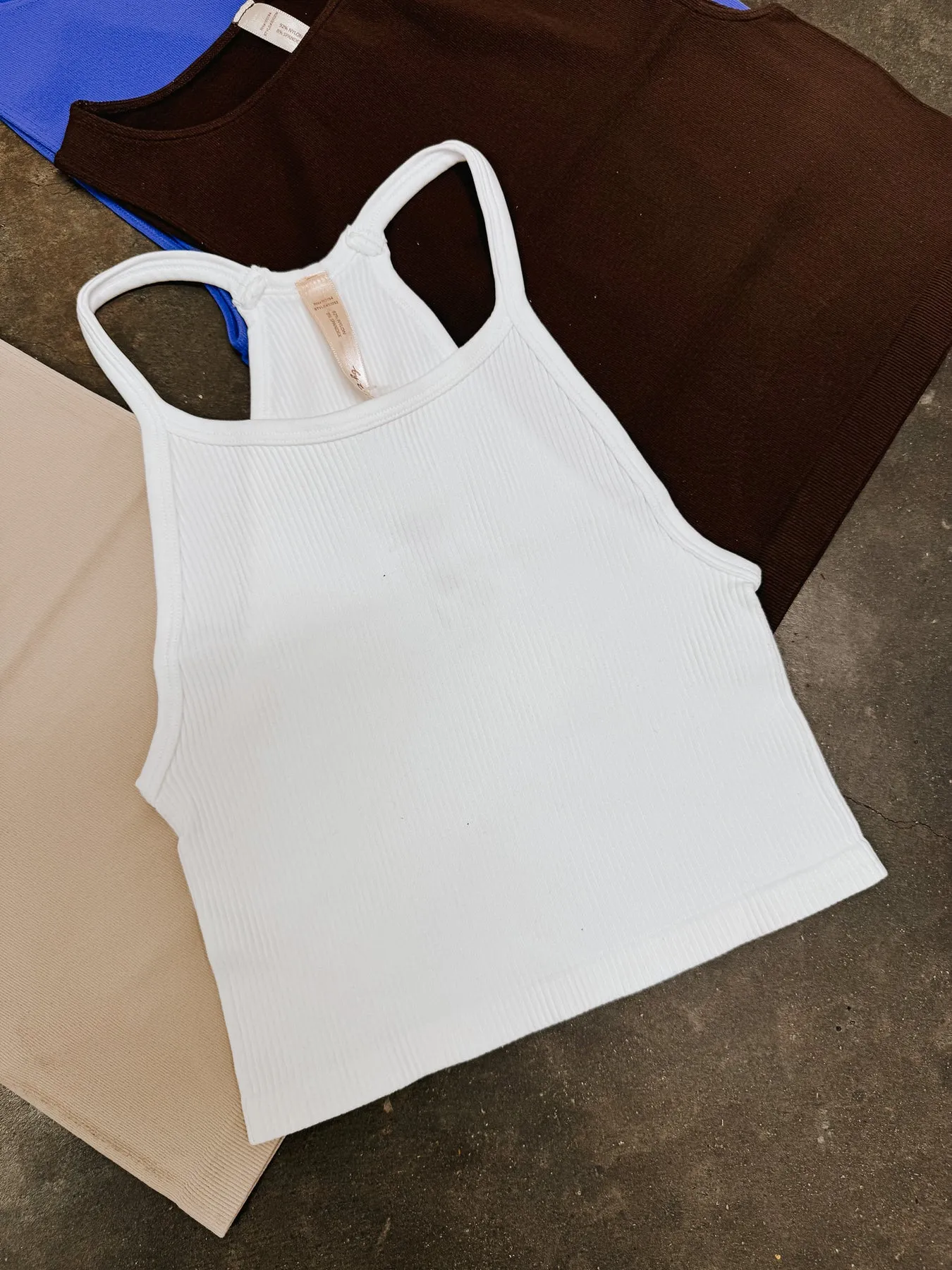 KNOCK OUT HALTER TOP IN WHITE