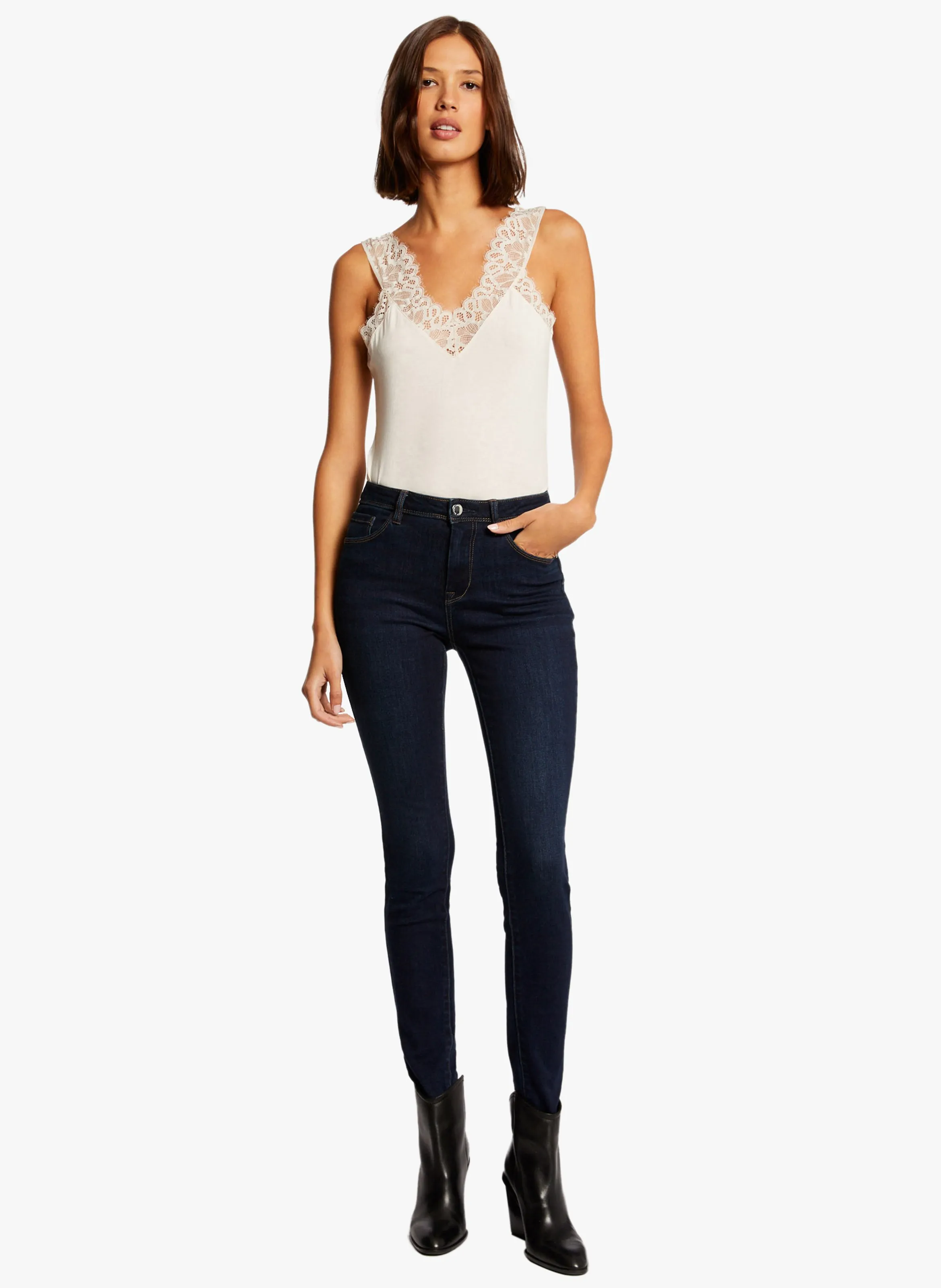 MORGAN DNANA  TOP CON CUELLO DE PICO Y ENCAJE EN BEIGE