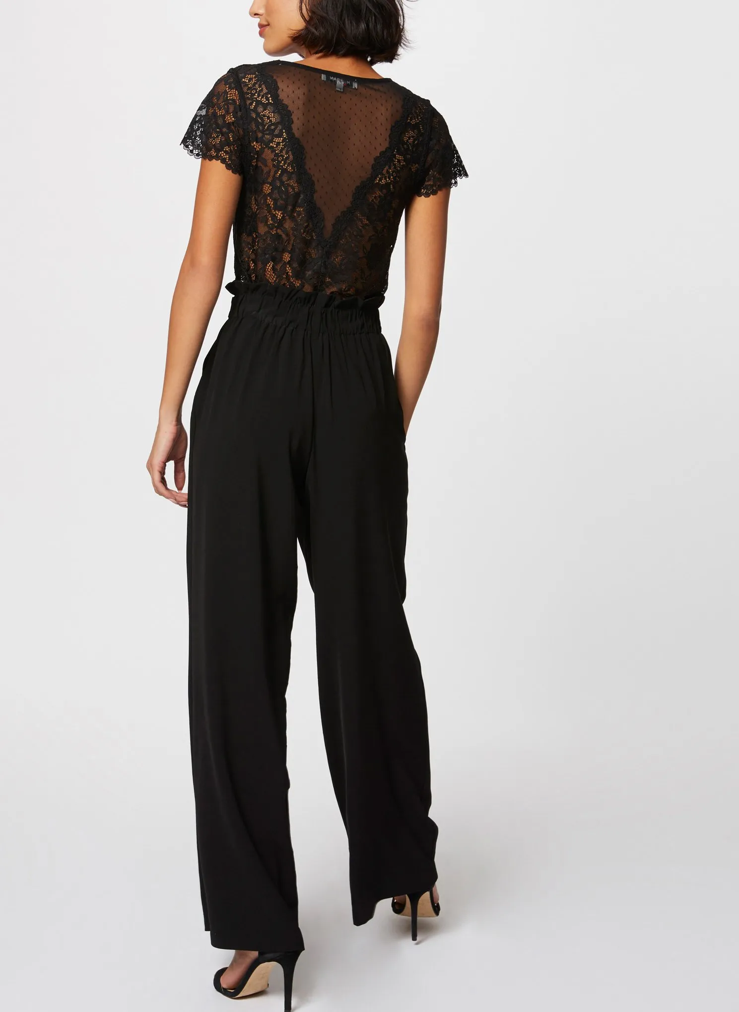 MORGAN DONAO.N  BODY DE ENCAJE EN NEGRO