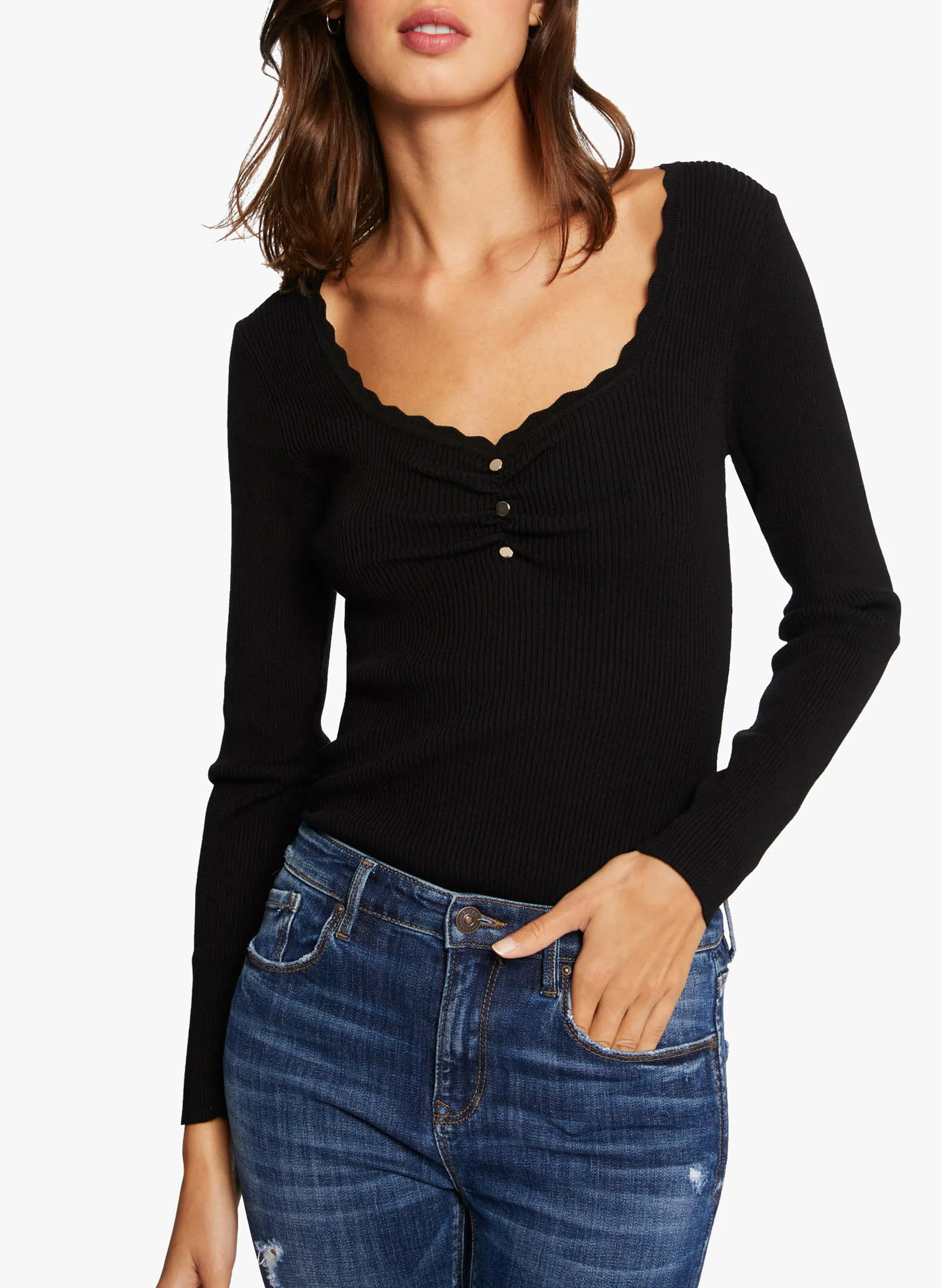 MORGAN MCLODI  CAMISETA CON CUELLO DE PICO EN NEGRO