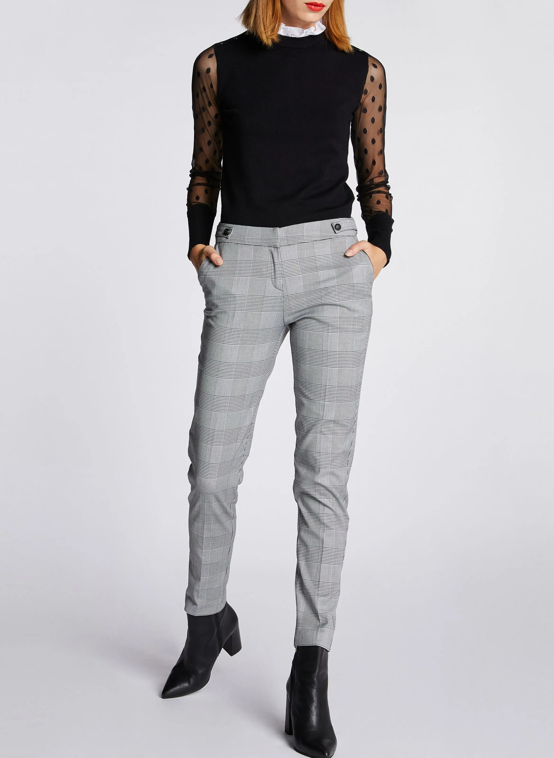 MORGAN MTOU.N  TOP CON CUELLO ALTO Y MANGAS DE PLUMETI EN NEGRO