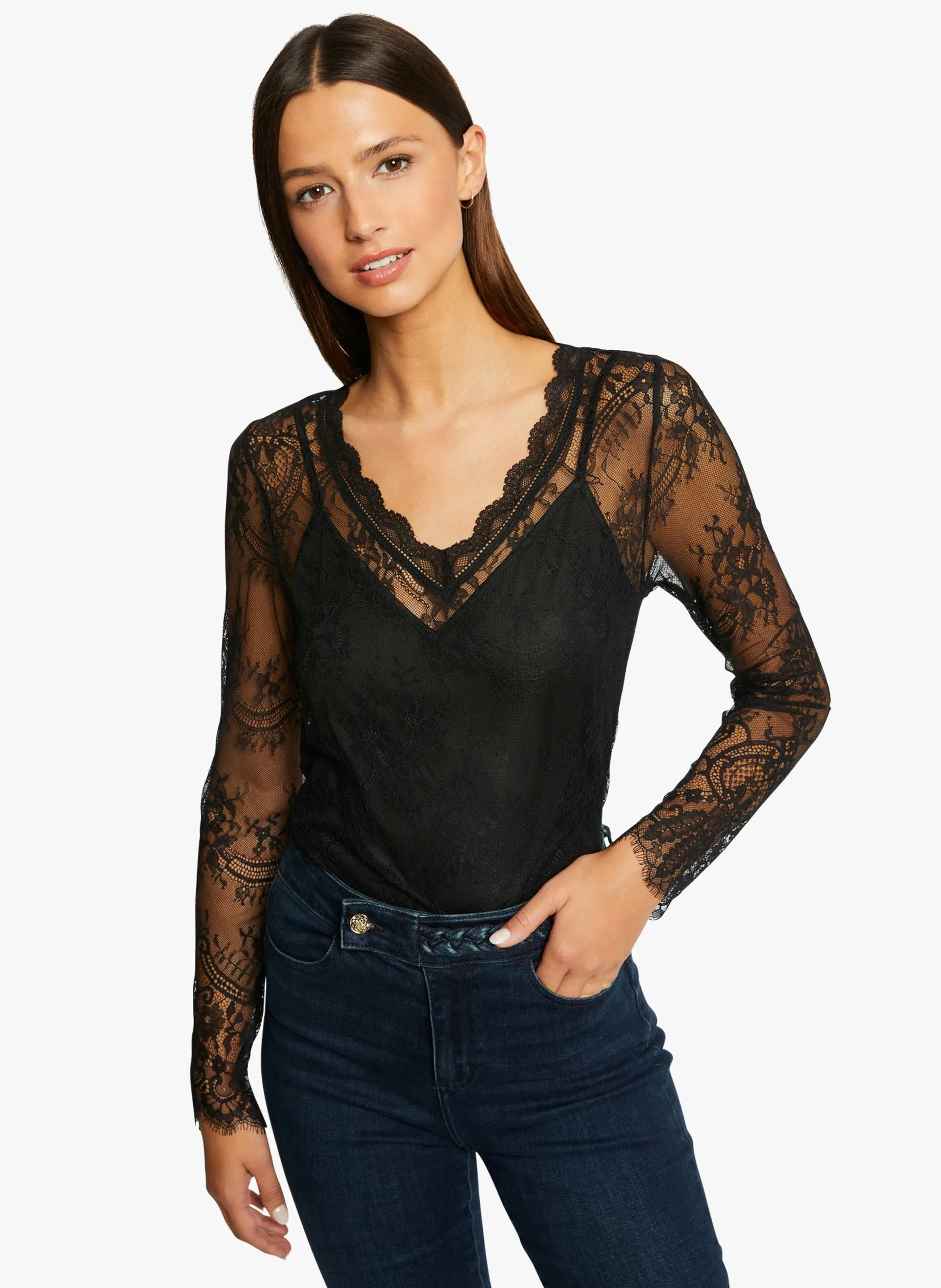 MORGAN TAPA  TOP DE ENCAJE CON CUELLO DE PICO EN NEGRO