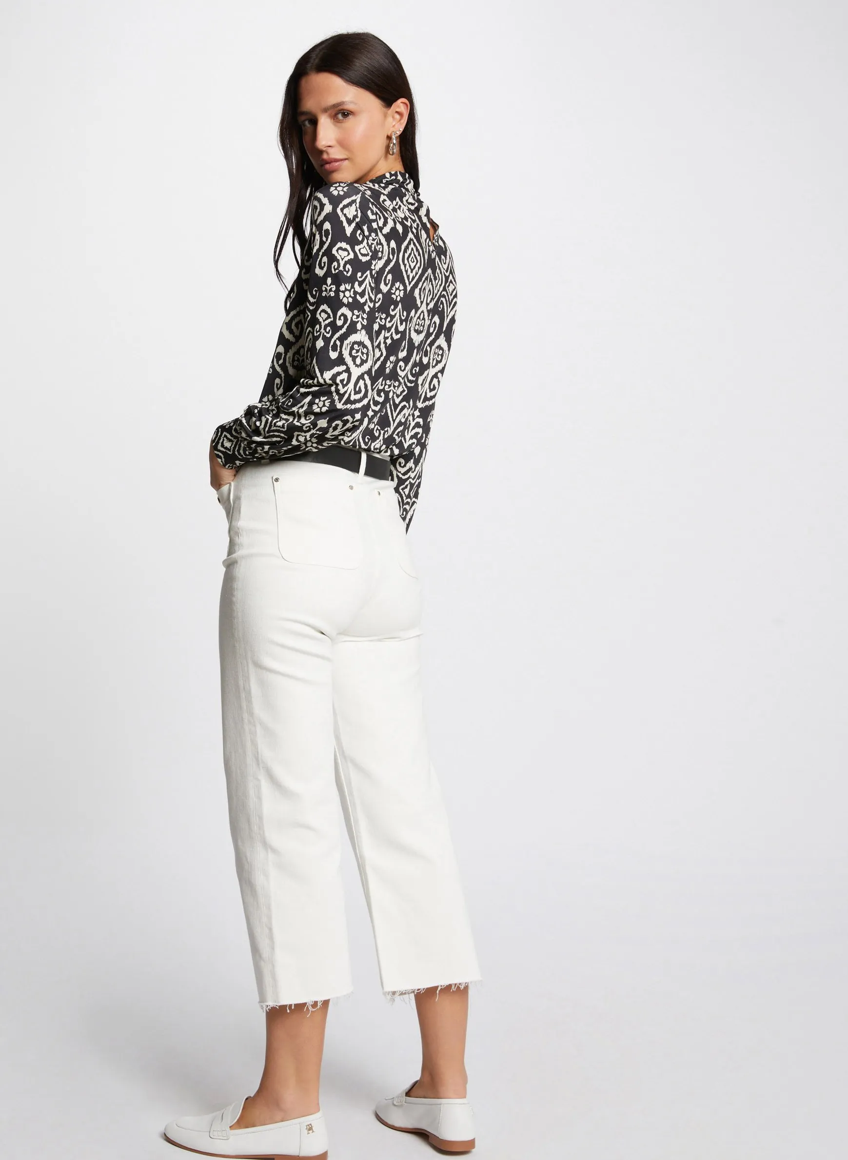 MORGAN TDORA  TOP RECTO ESTAMPADO CON CUELLO ALTO EN MULTICOLOR