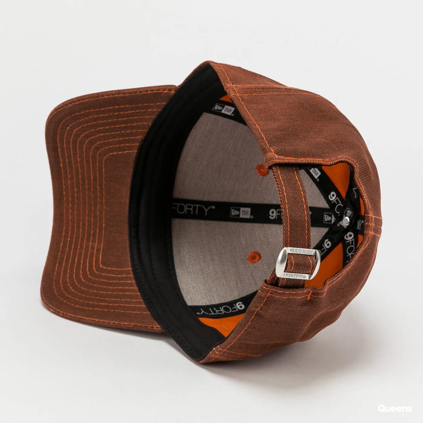 New Era 940 Colour Change