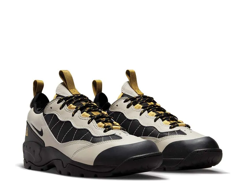 Nike ACG Air Mada