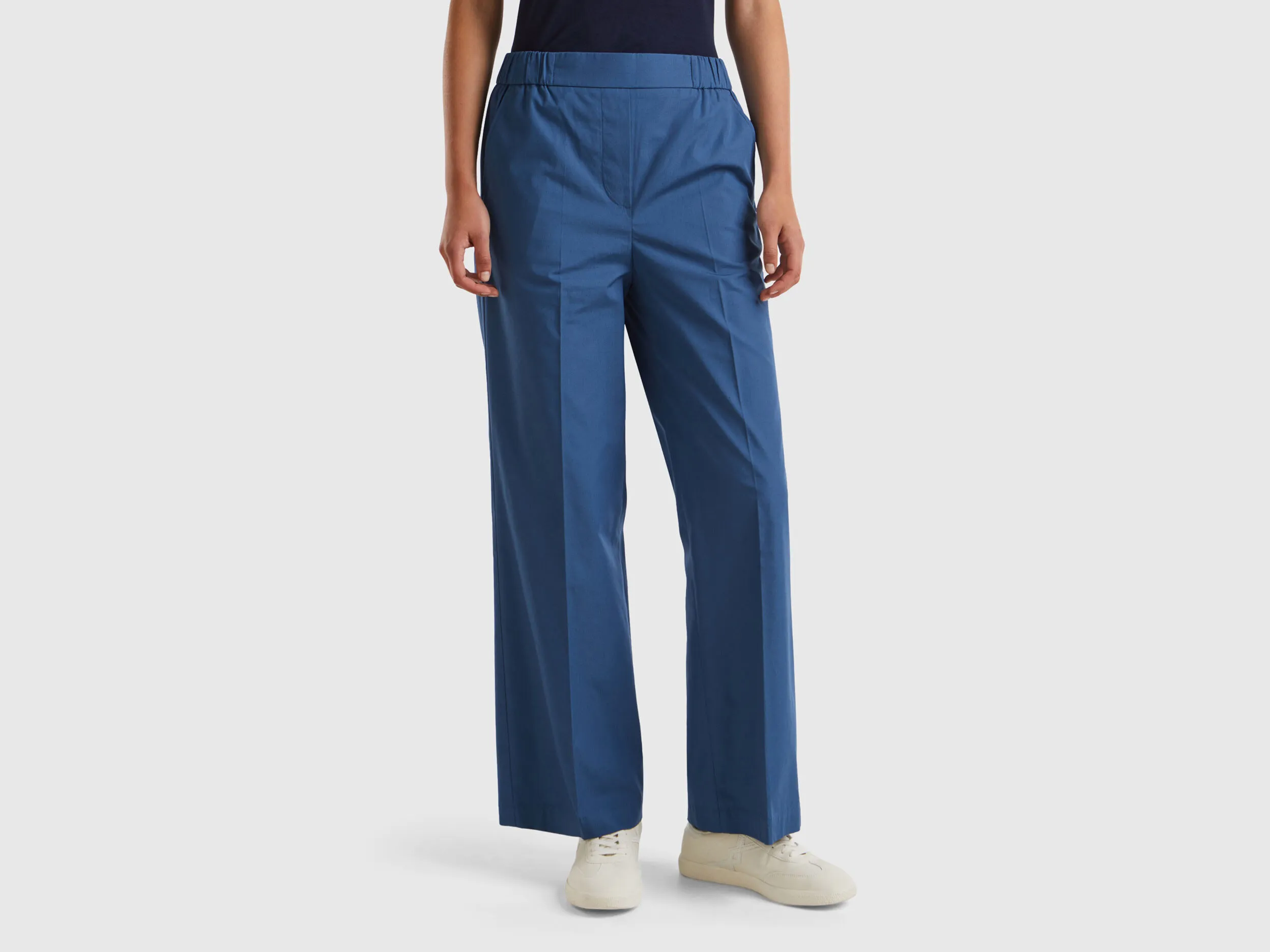 Pantalón con elástico en la cintura