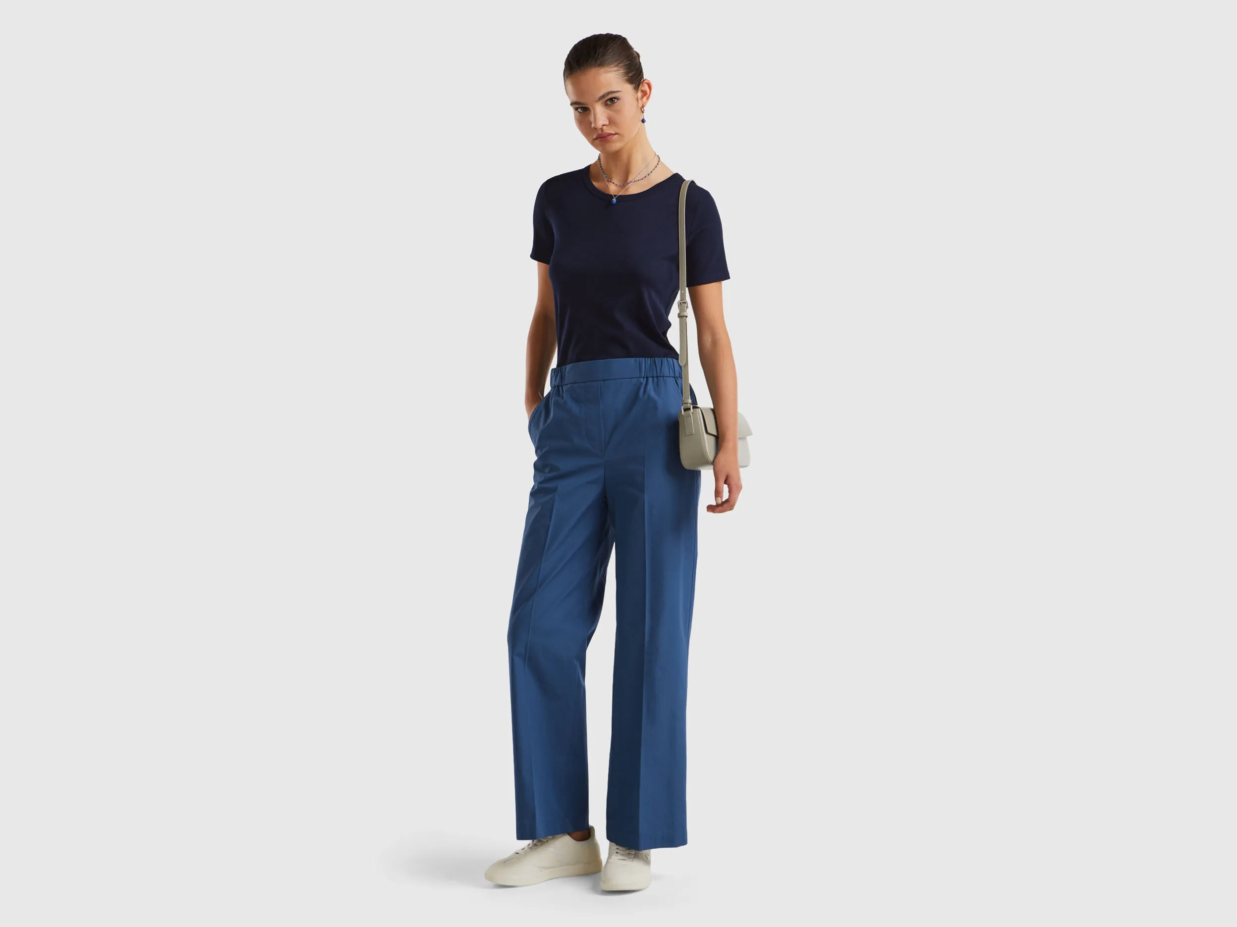 Pantalón con elástico en la cintura