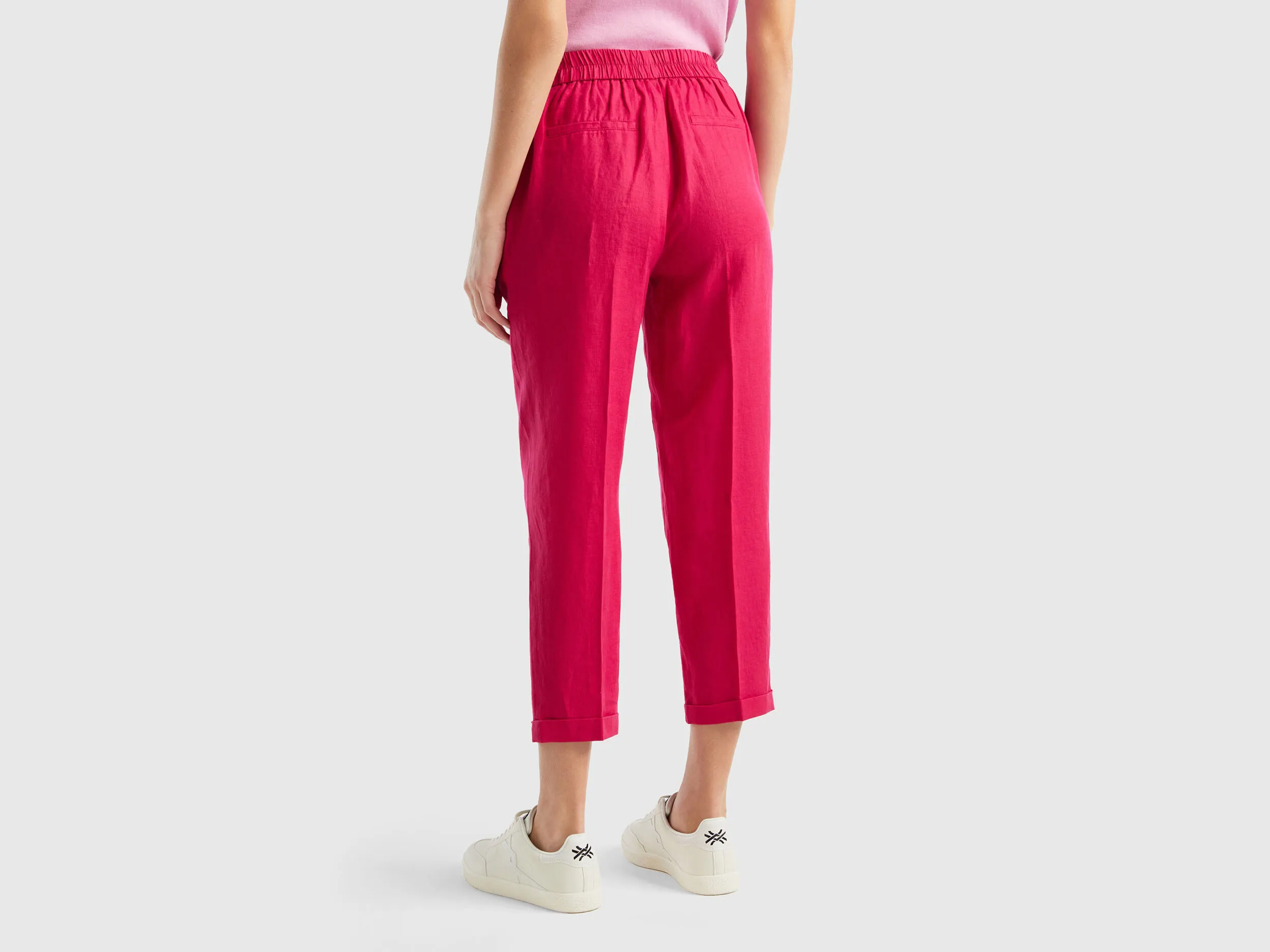 Pantalón cropped de 100% lino