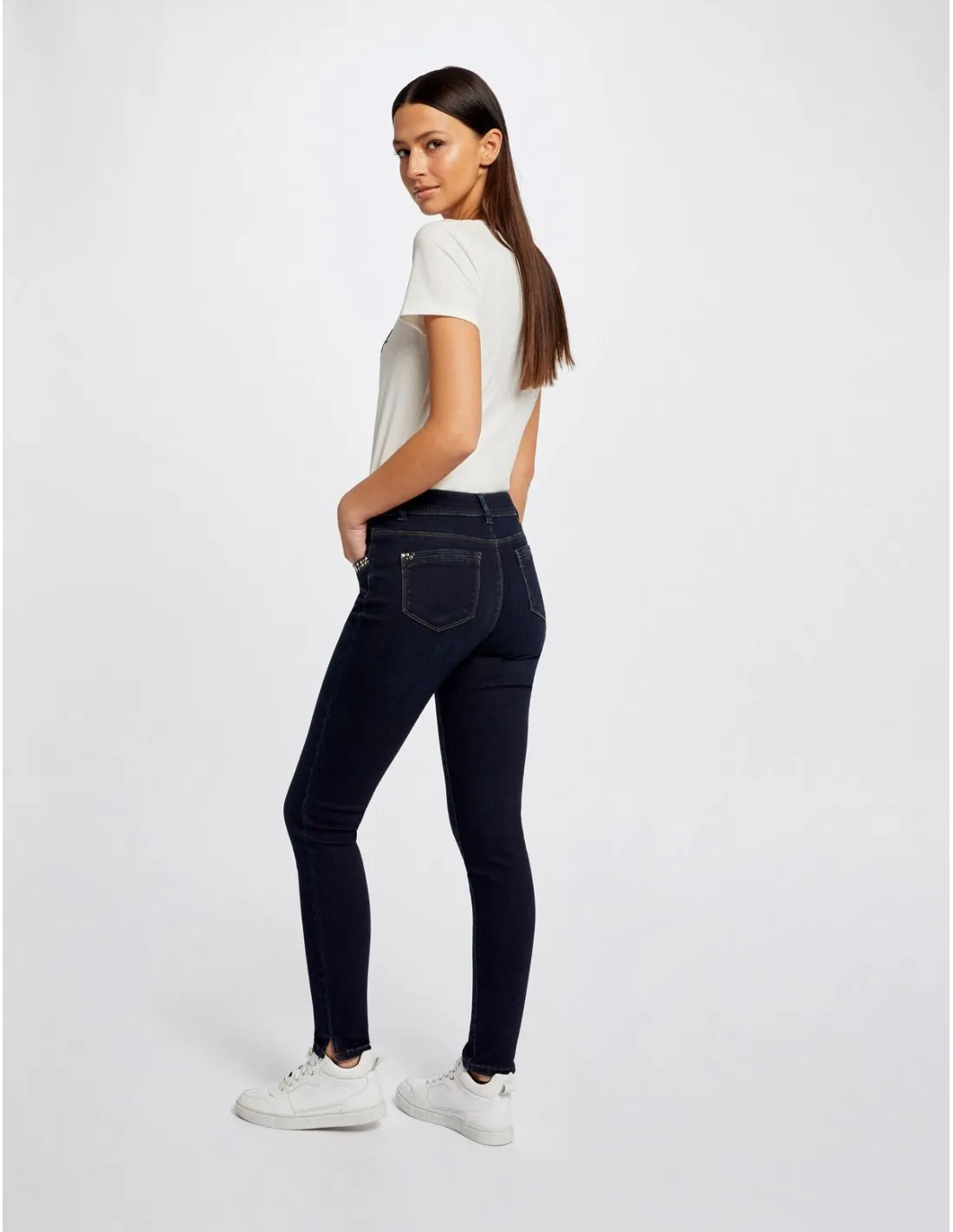 PANTALON VAQUERO MORGAN PAULA APLICACION