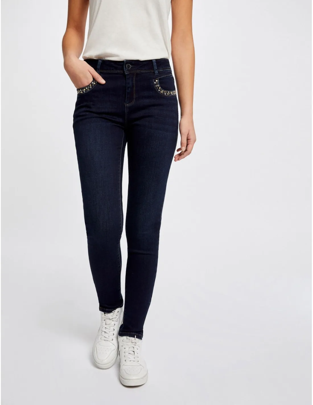 PANTALON VAQUERO MORGAN PAULA APLICACION