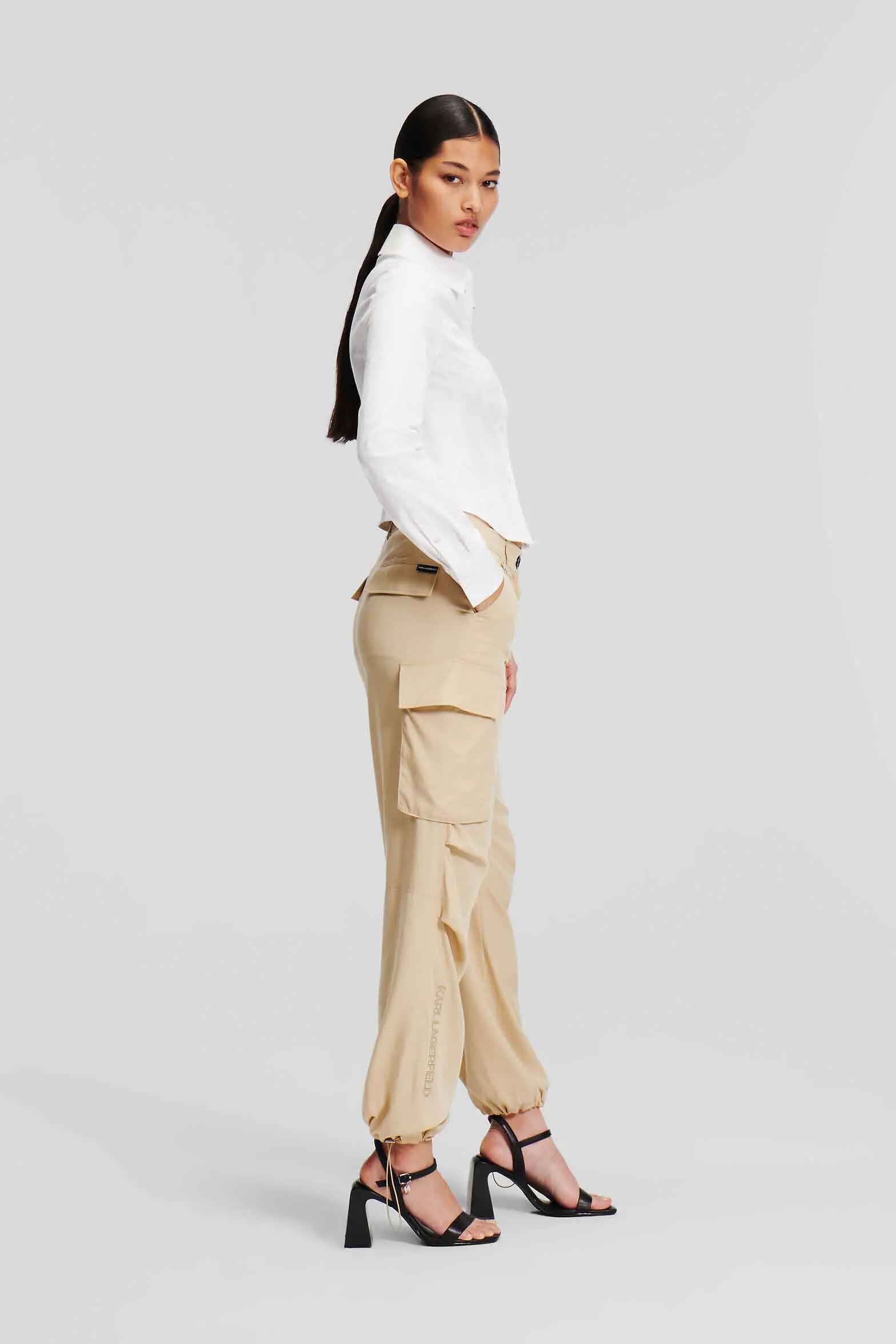 Pantalón para mujer de Karl Lagerfeld – 241W1000