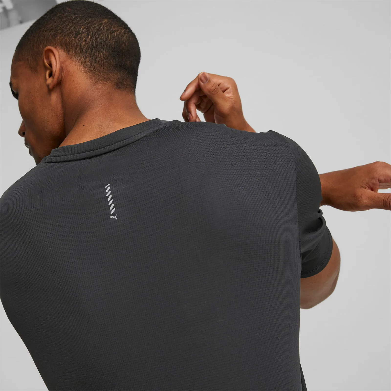 PUMA RUN FAVOURITE LOGO TSHIRT