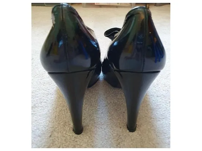 Salones Stuart Weitzman de charol Negro 