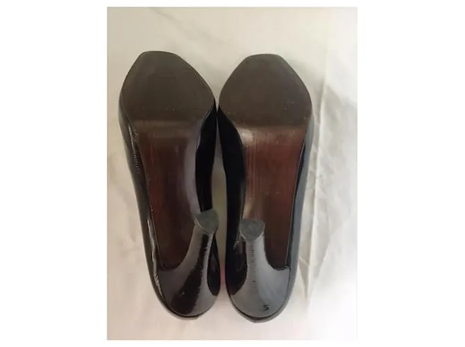Salones Stuart Weitzman de charol Negro 