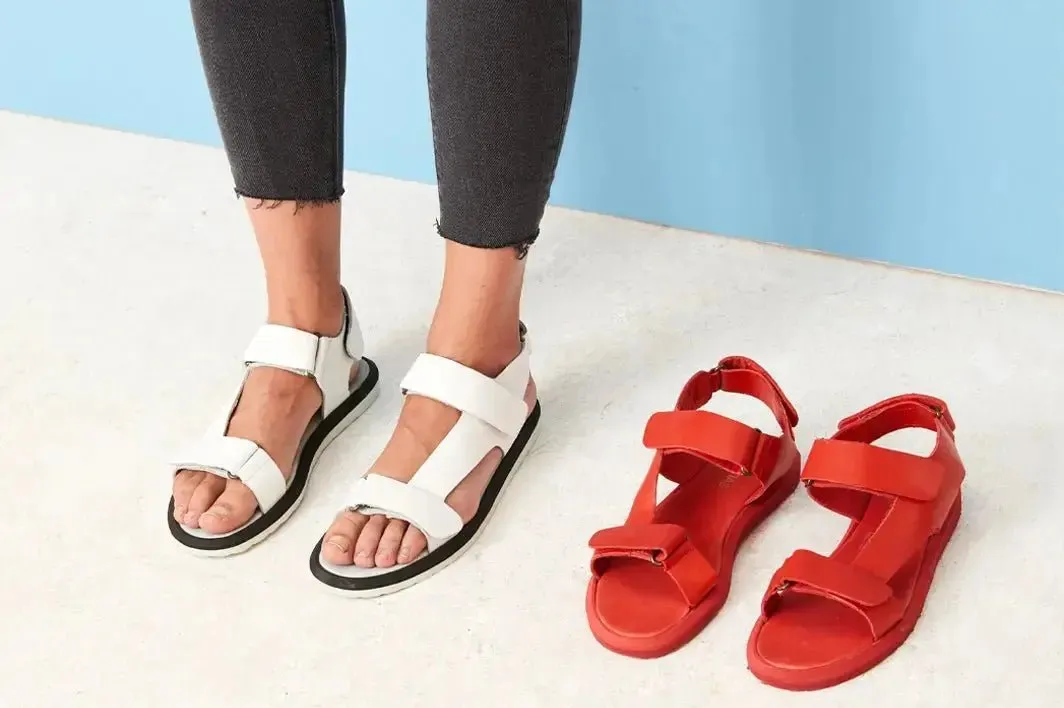 SANDALIA MUJER  NOMAD WHITE/BLACK