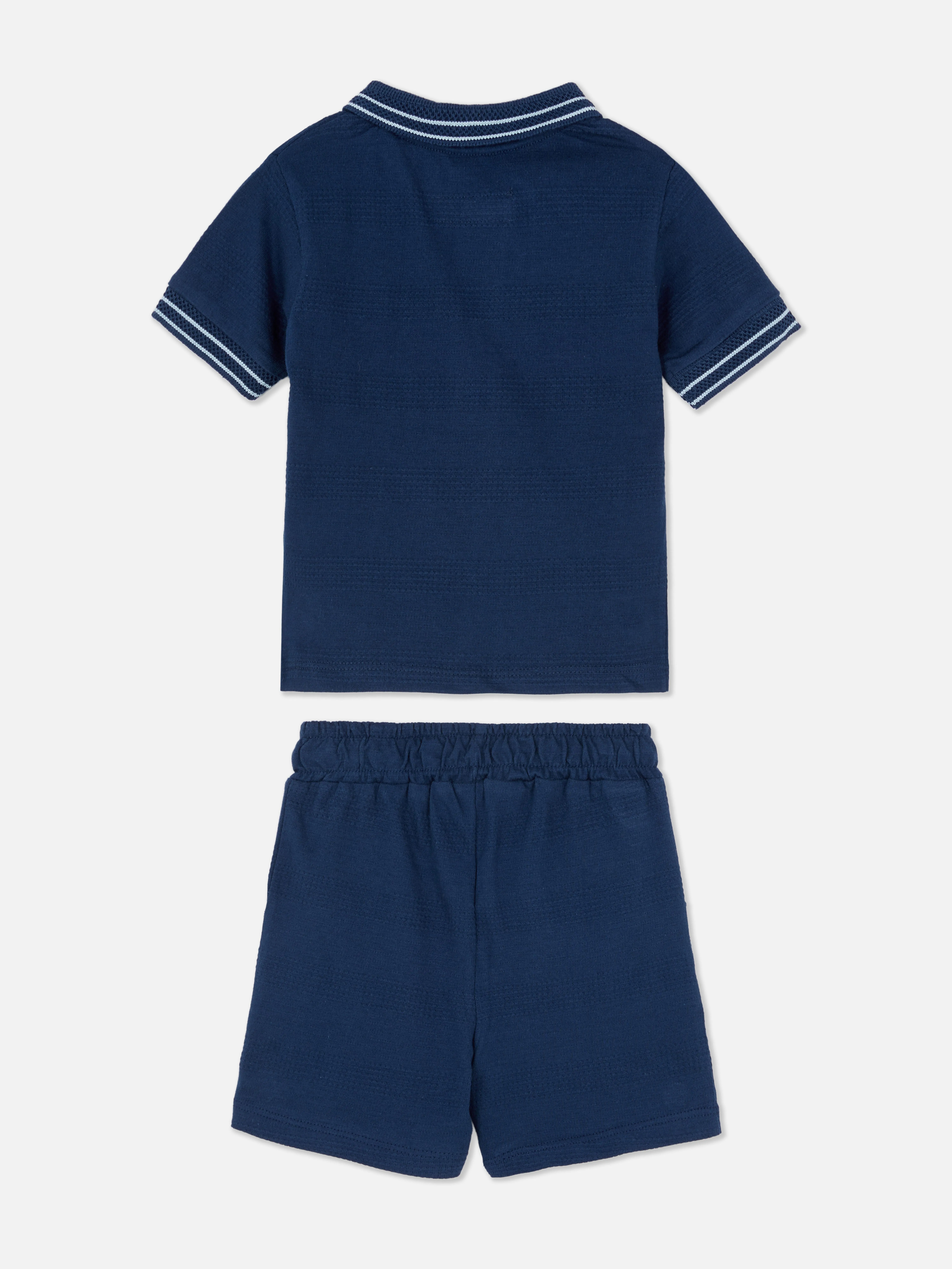 Set de polo y pantalones cortos a juego