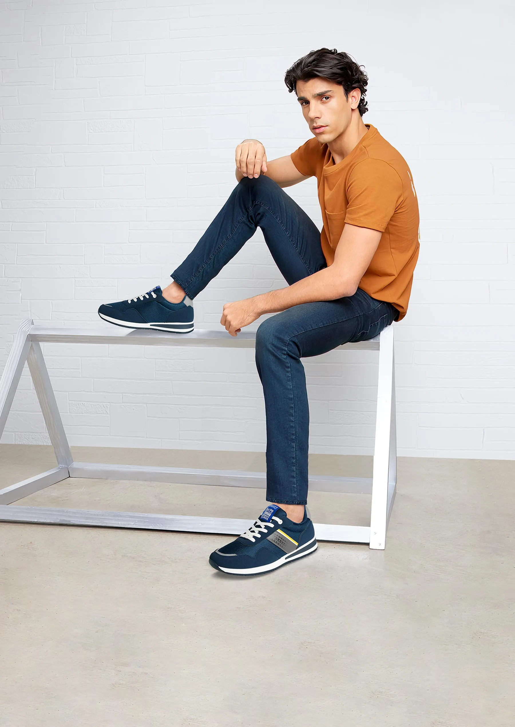 SNEAKER FERRATO PARA HOMBRE 84090