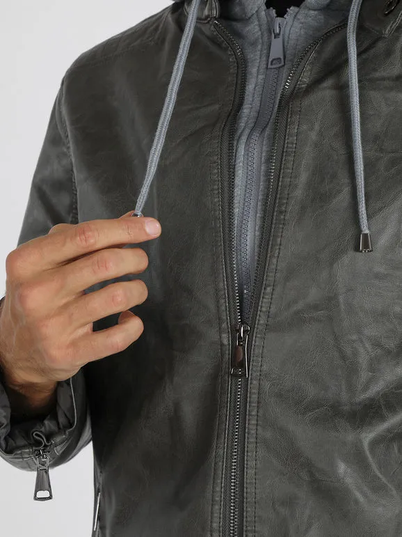 Solada Chaqueta de piel sintética para hombre con capucha.