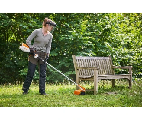 STIHL DESBROZADORA FSA 86 R  AUTOCUT C 62